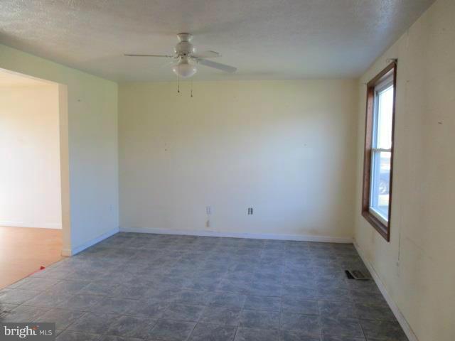 SHANNON SQUARE - Residential