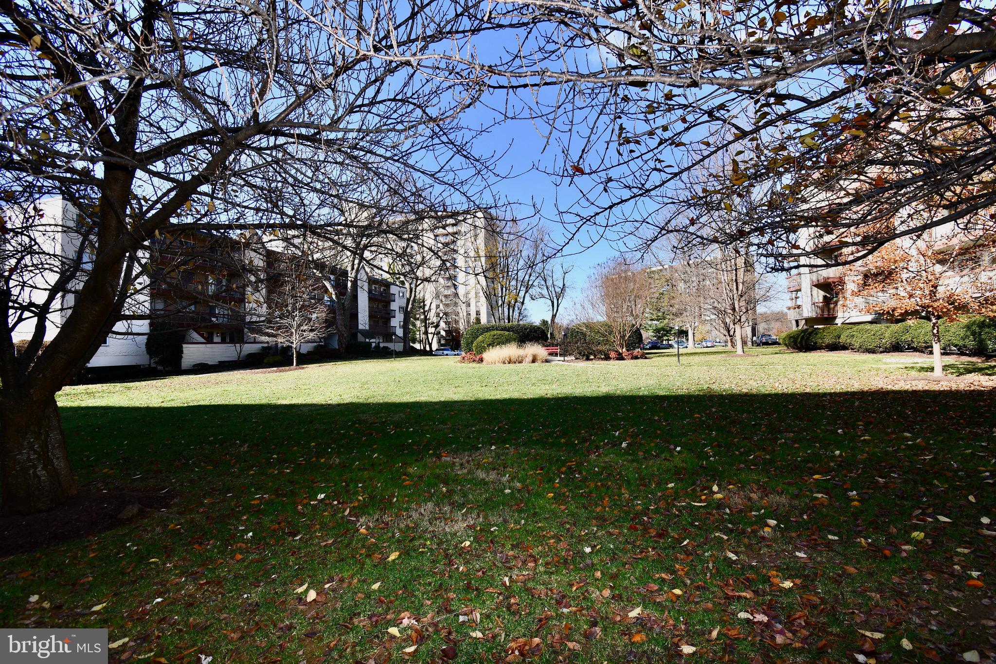 WEST SPRING - Residential Lease