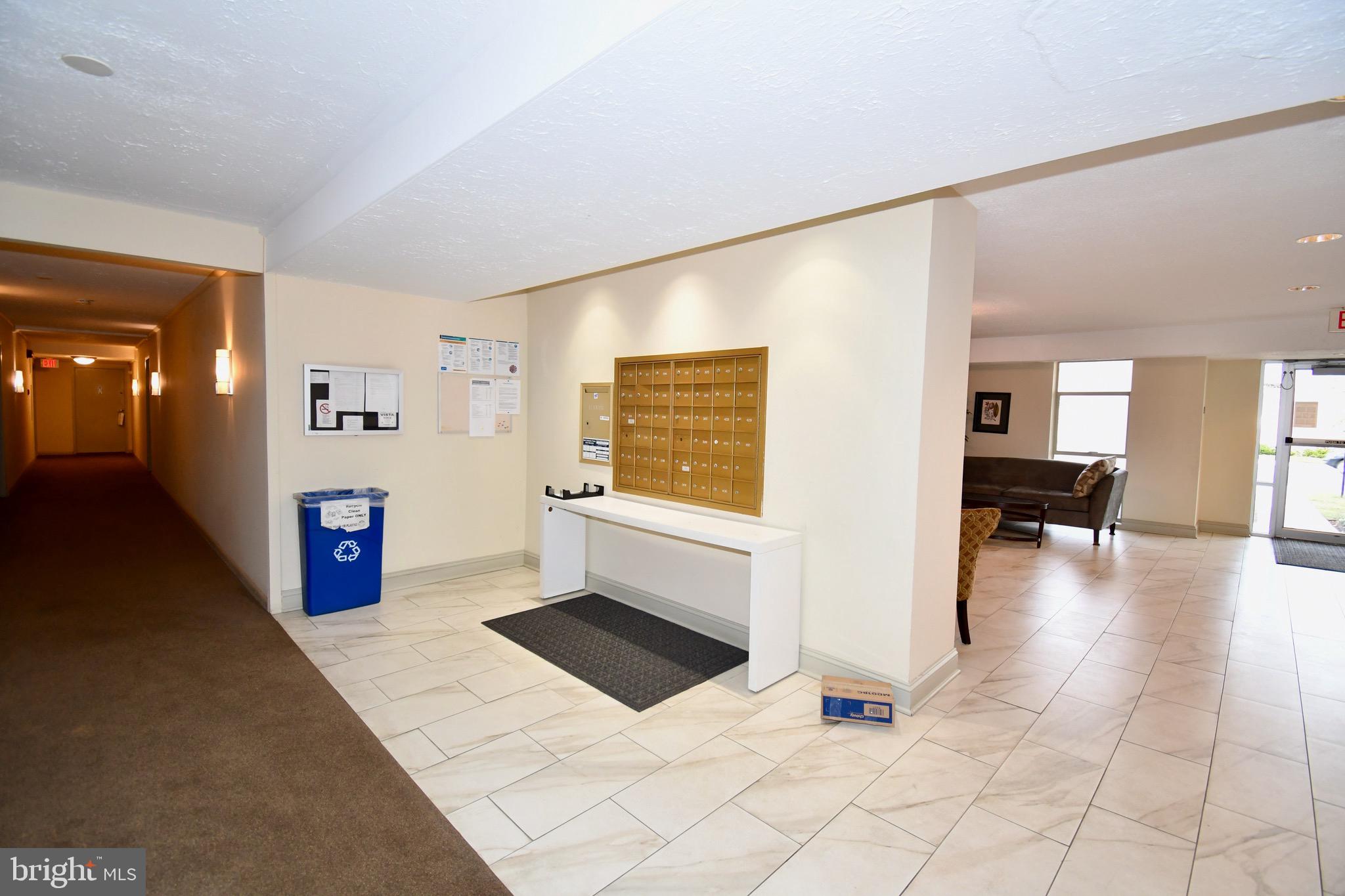 WEST SPRING - Residential Lease