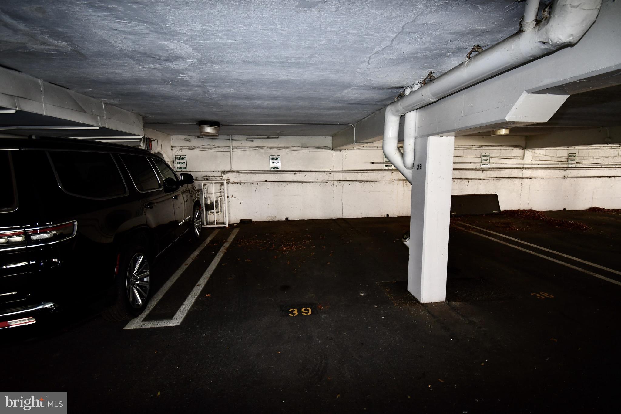 WEST SPRING - Residential Lease