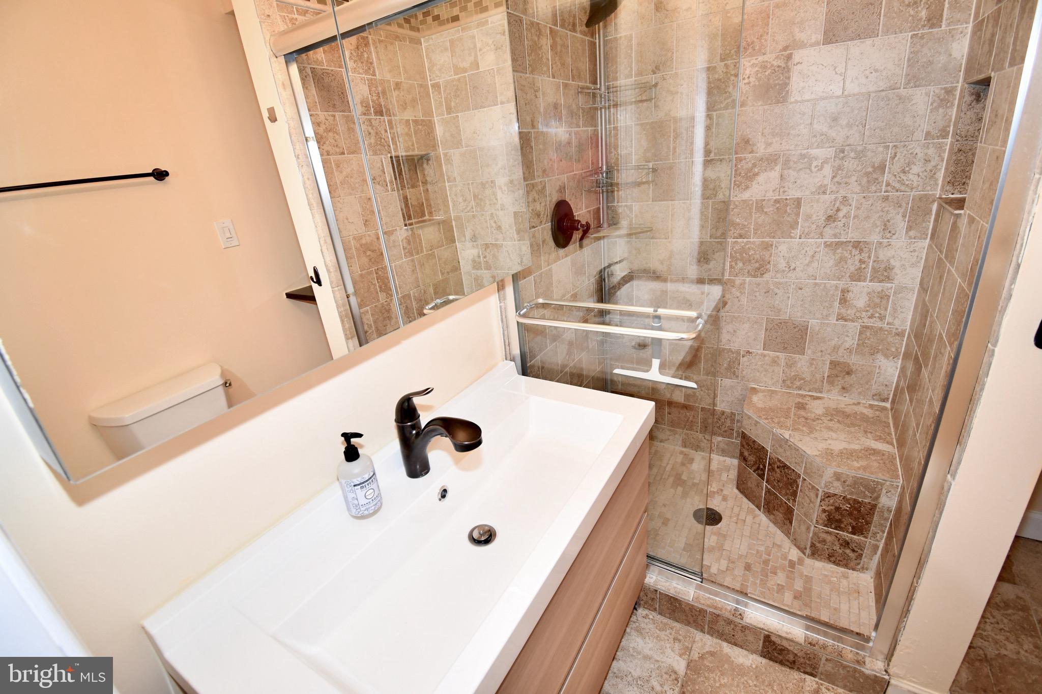 WEST SPRING - Residential Lease