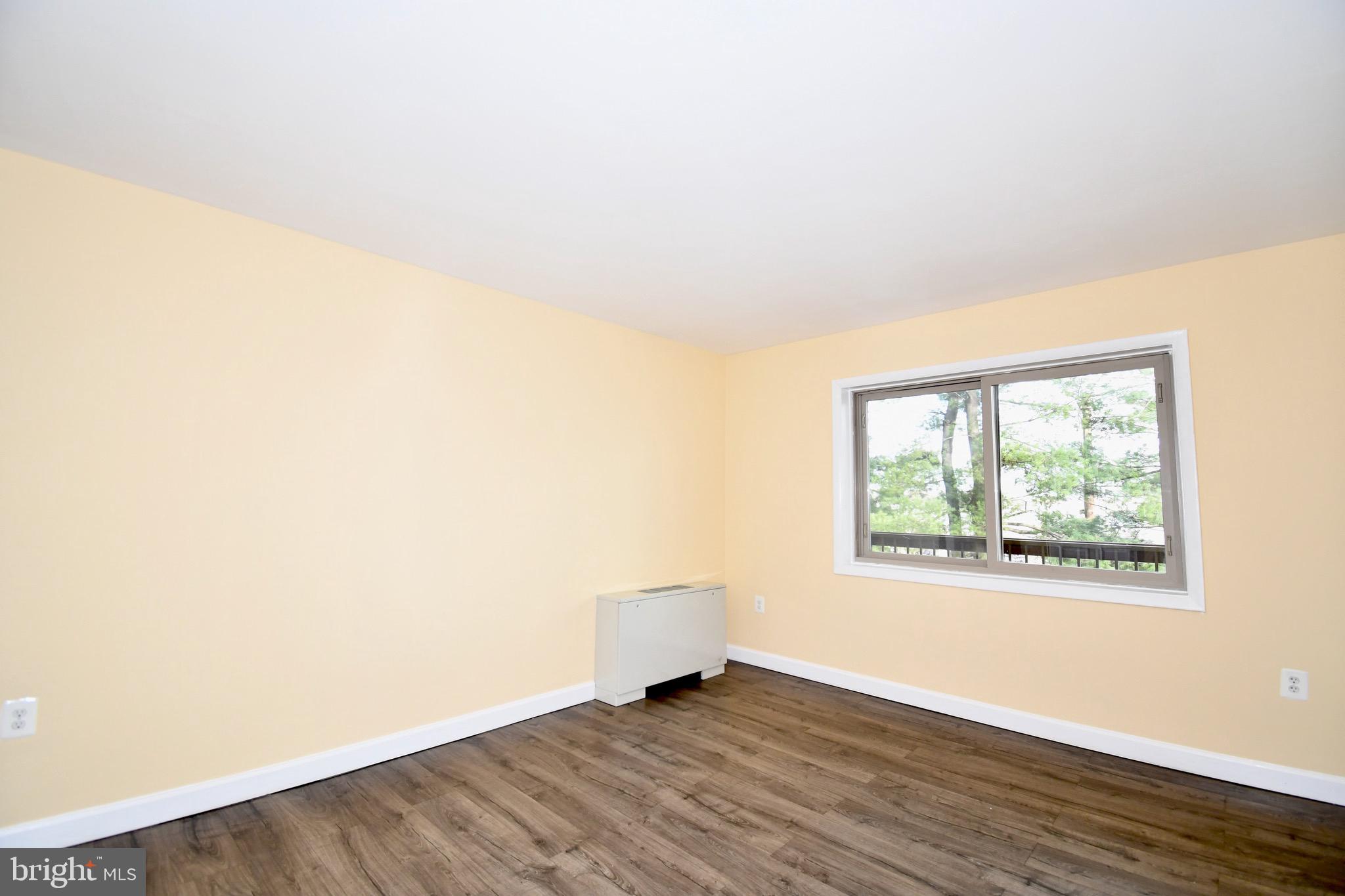 WEST SPRING - Residential Lease