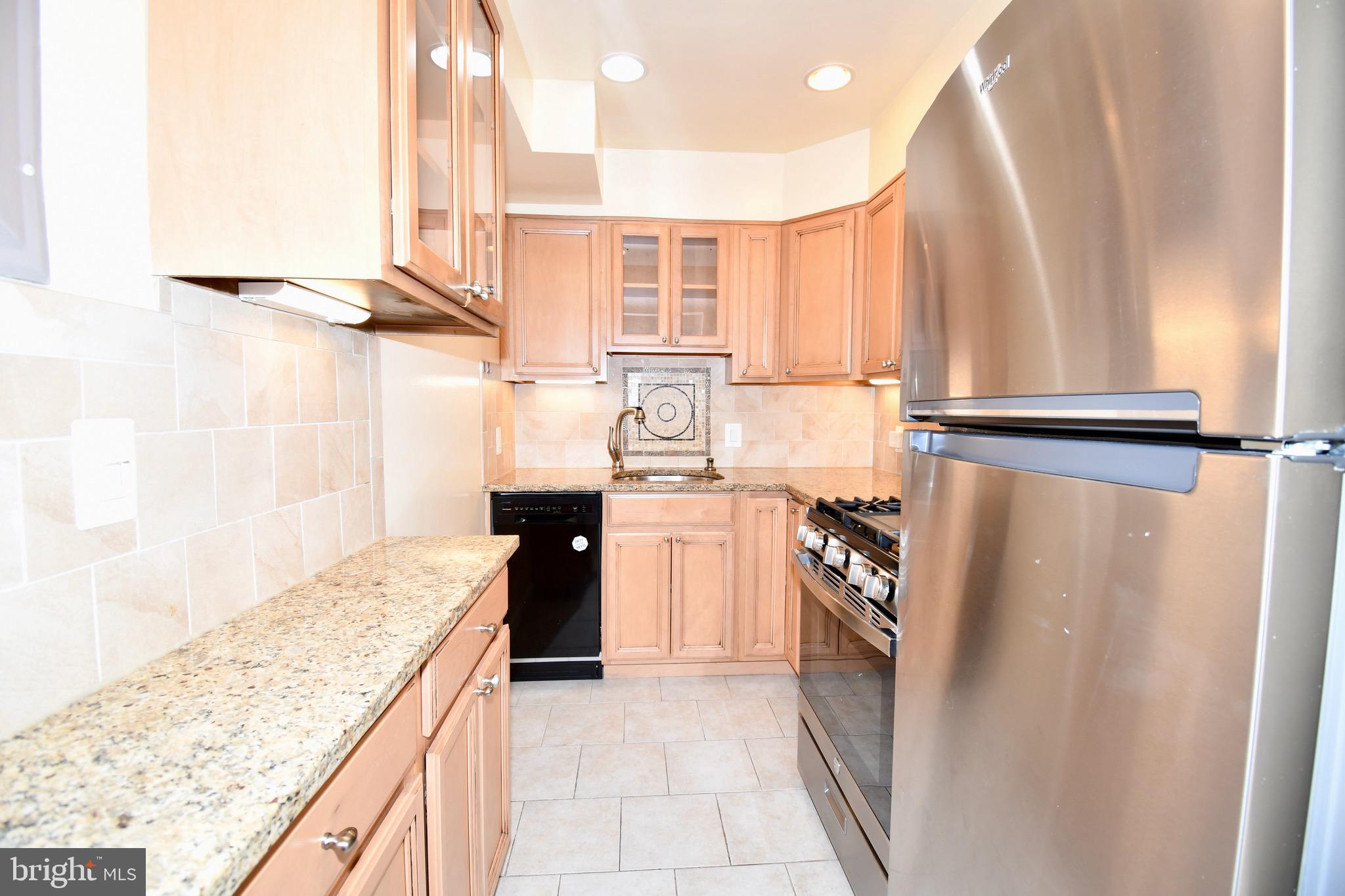 WEST SPRING - Residential Lease