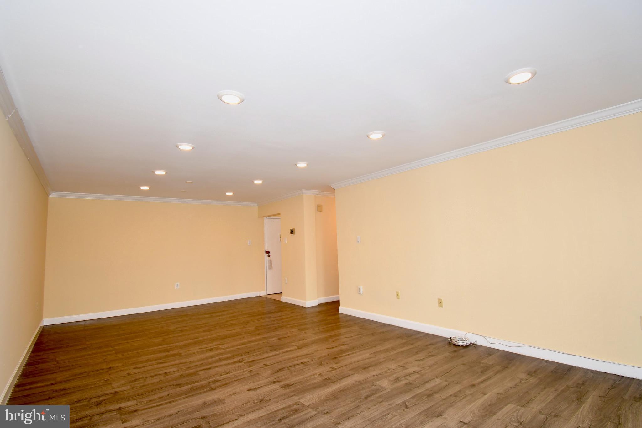 WEST SPRING - Residential Lease