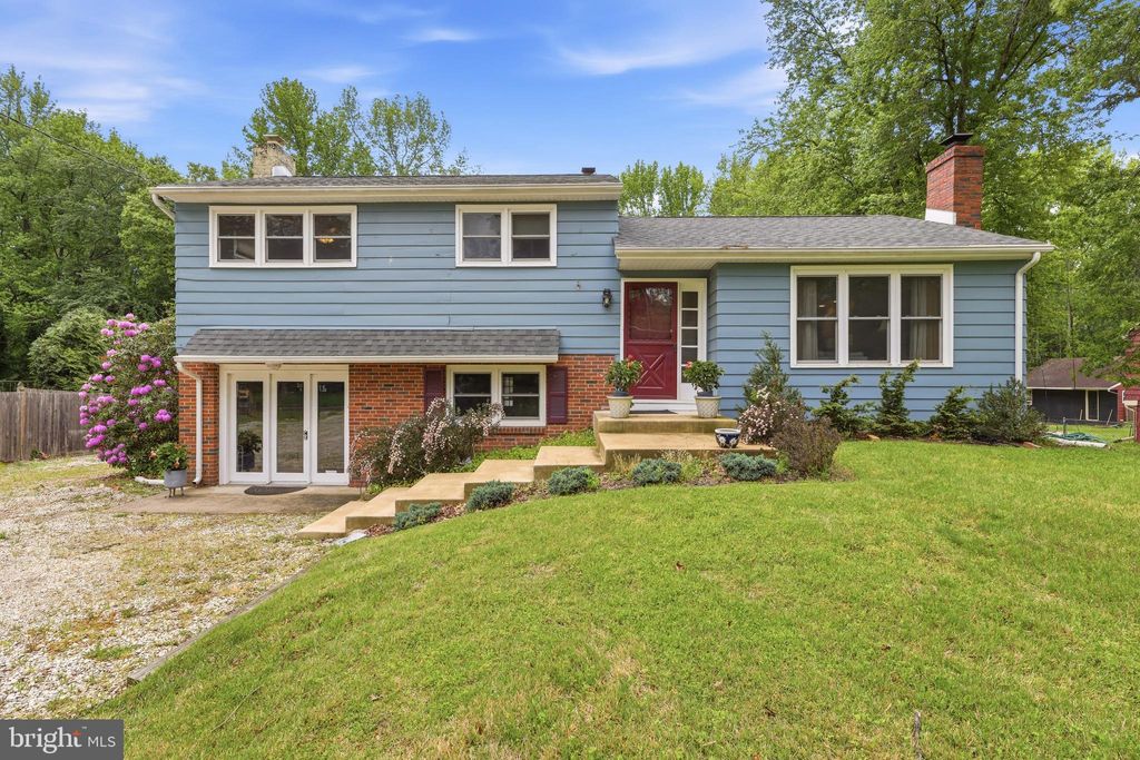 Photo of 35 Christopher Mill Road, MEDFORD, NJ 08055 (MLS # NJBL2111956)