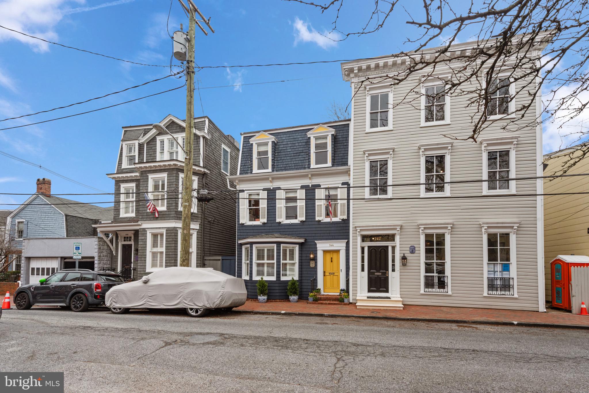 HISTORIC DISTRICT - Residential