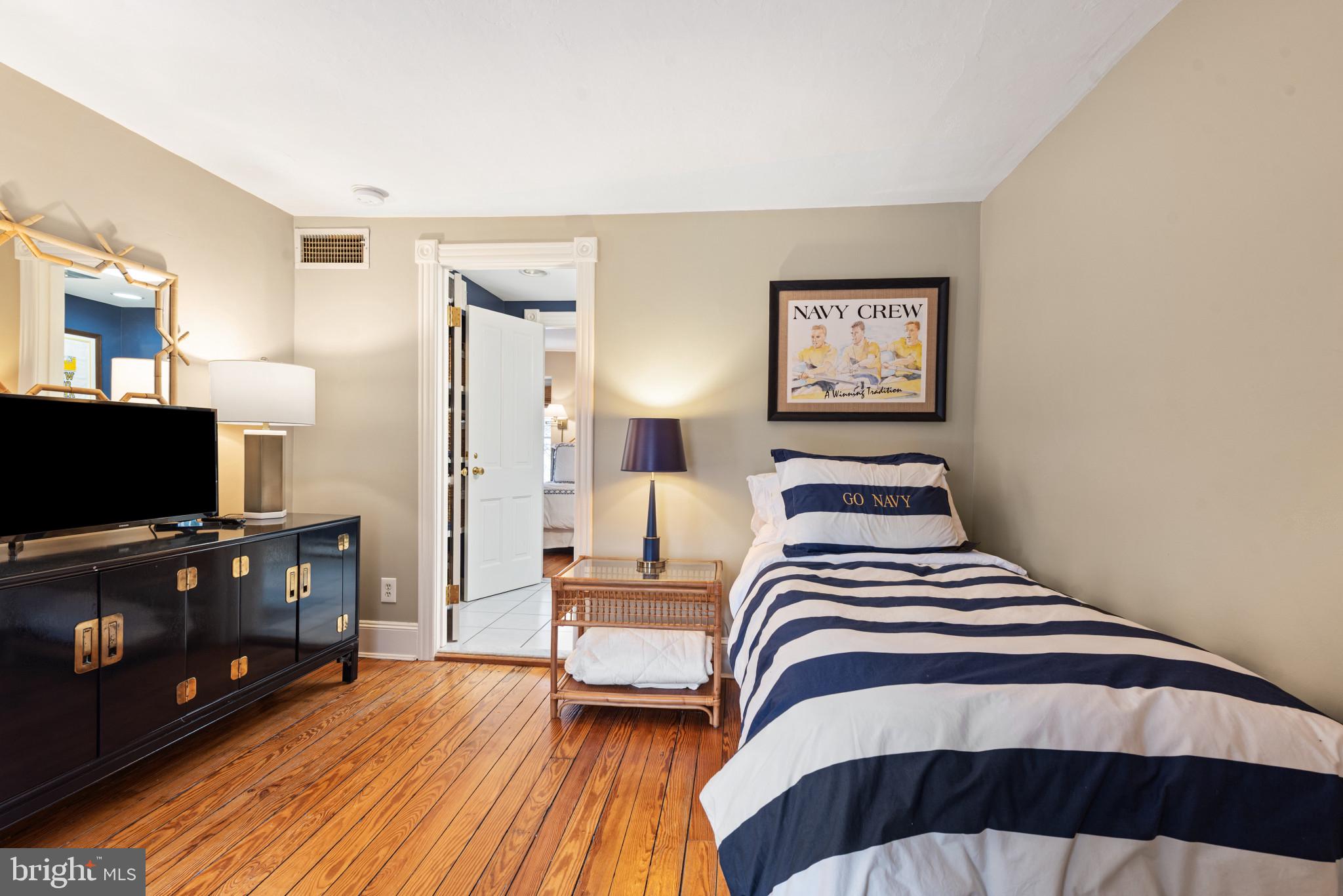 HISTORIC DISTRICT - Residential