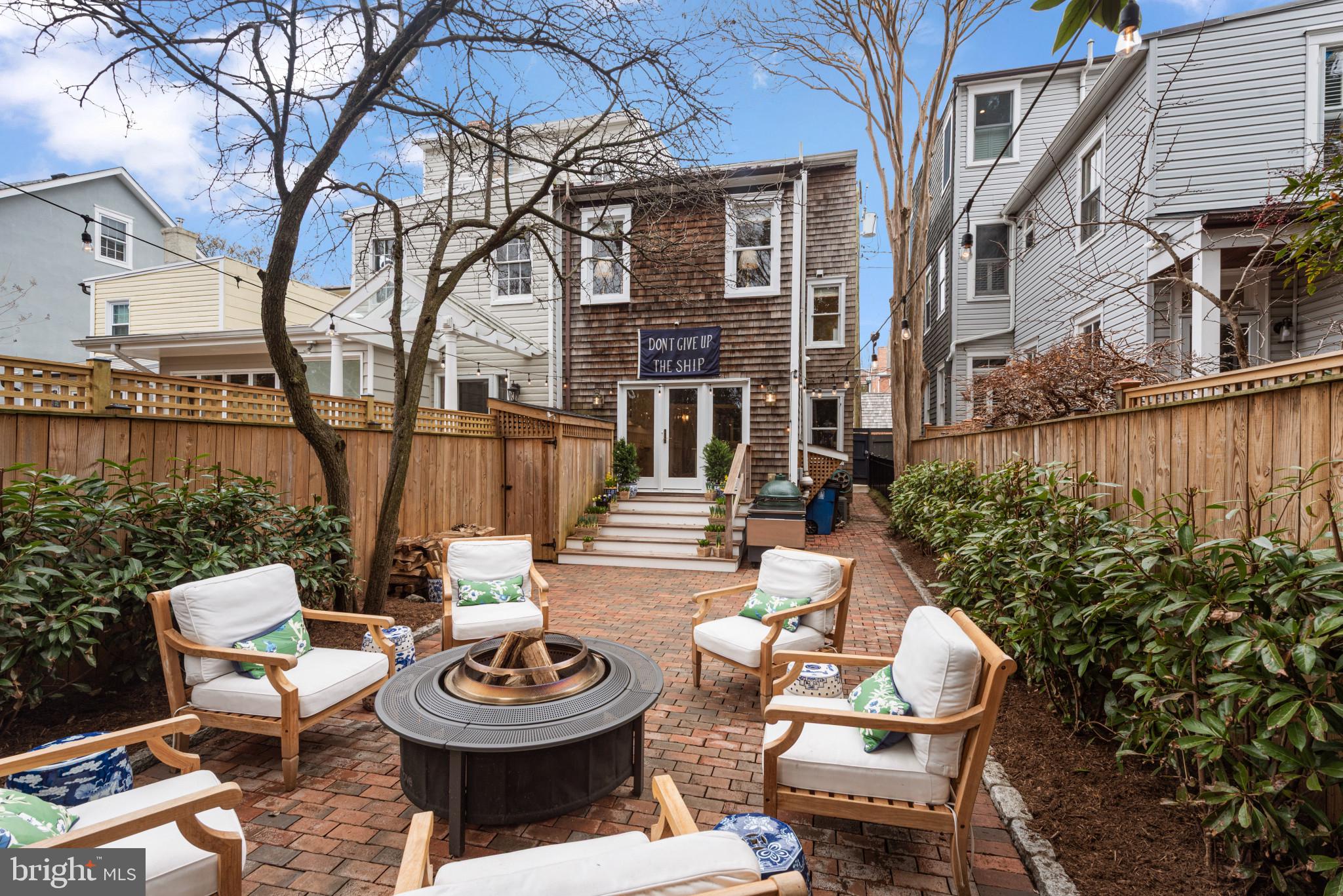 HISTORIC DISTRICT - Residential