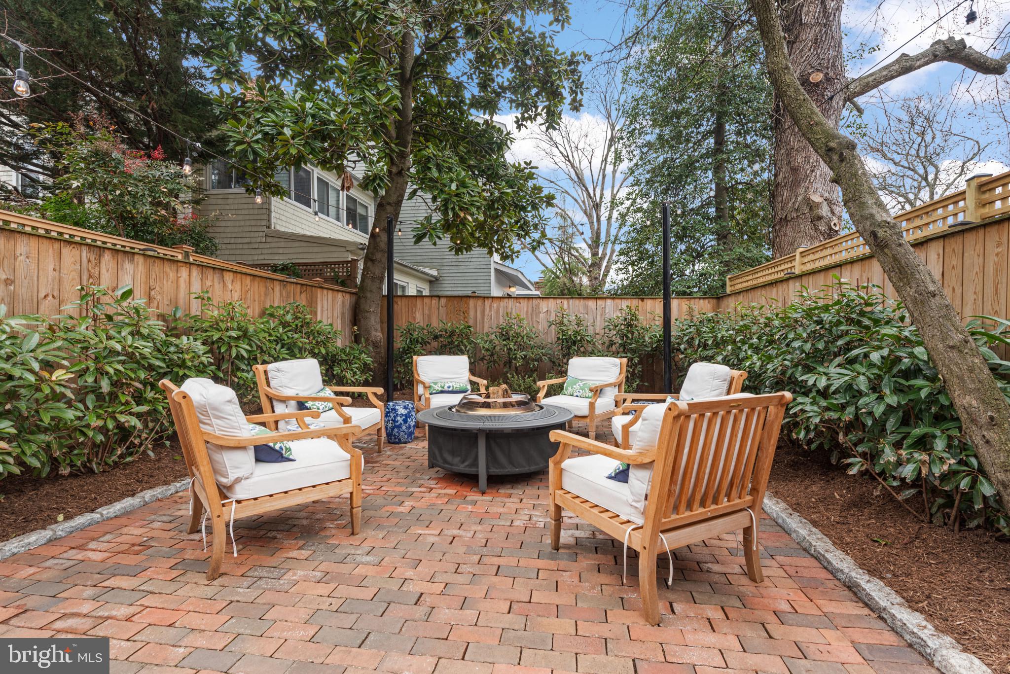 HISTORIC DISTRICT - Residential