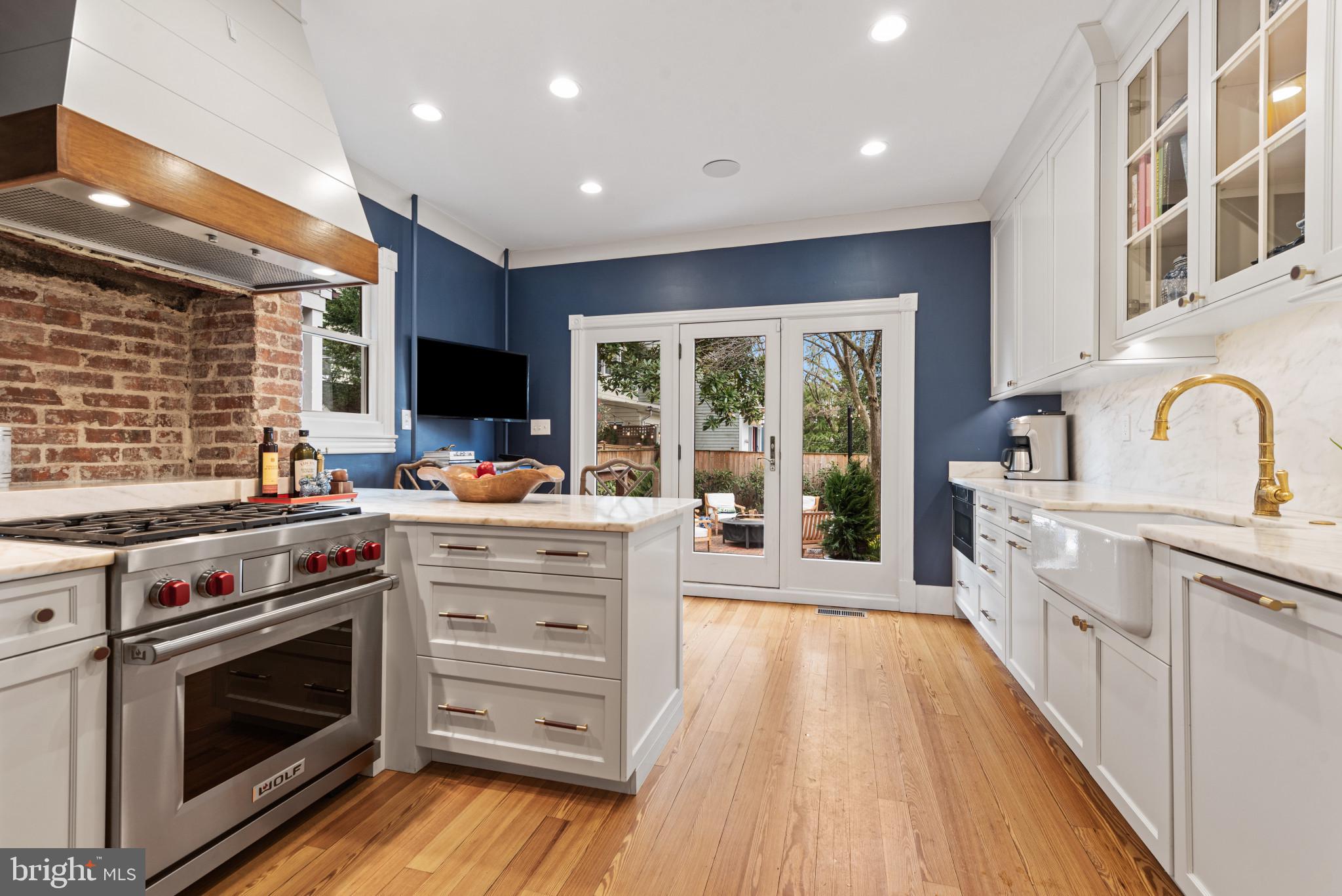 HISTORIC DISTRICT - Residential