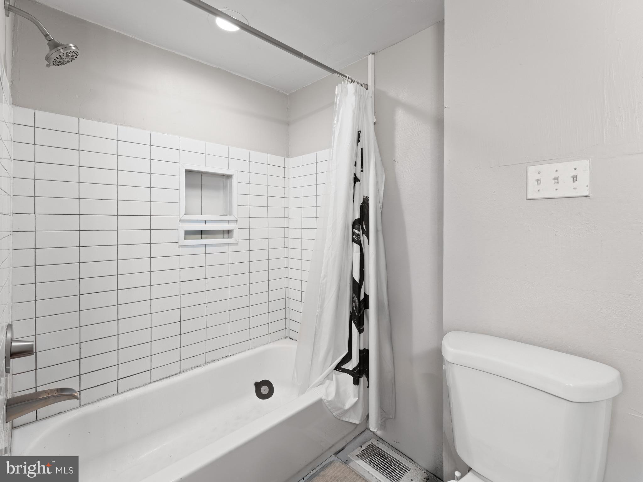 POINT BREEZE - Residential