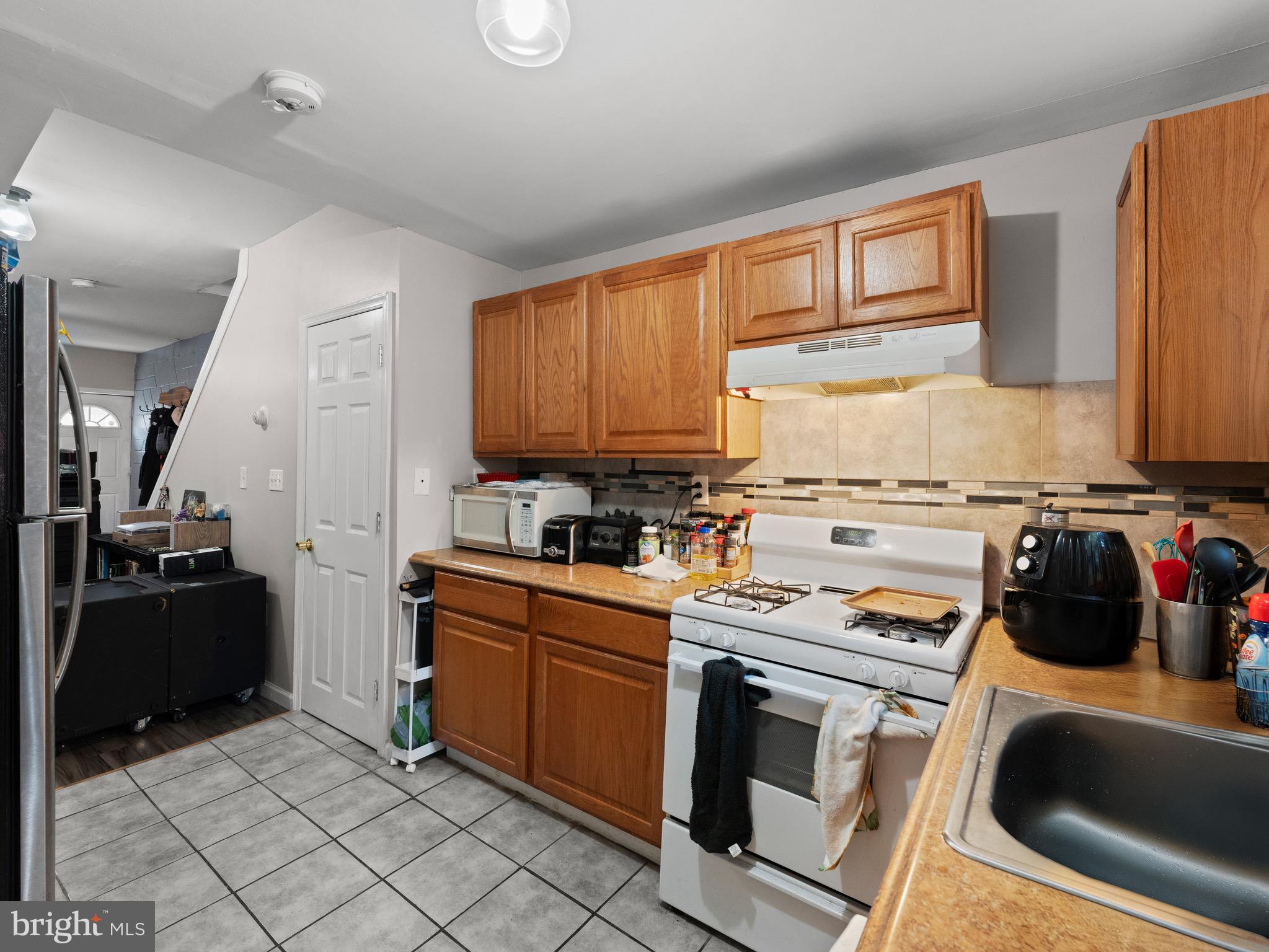 POINT BREEZE - Residential