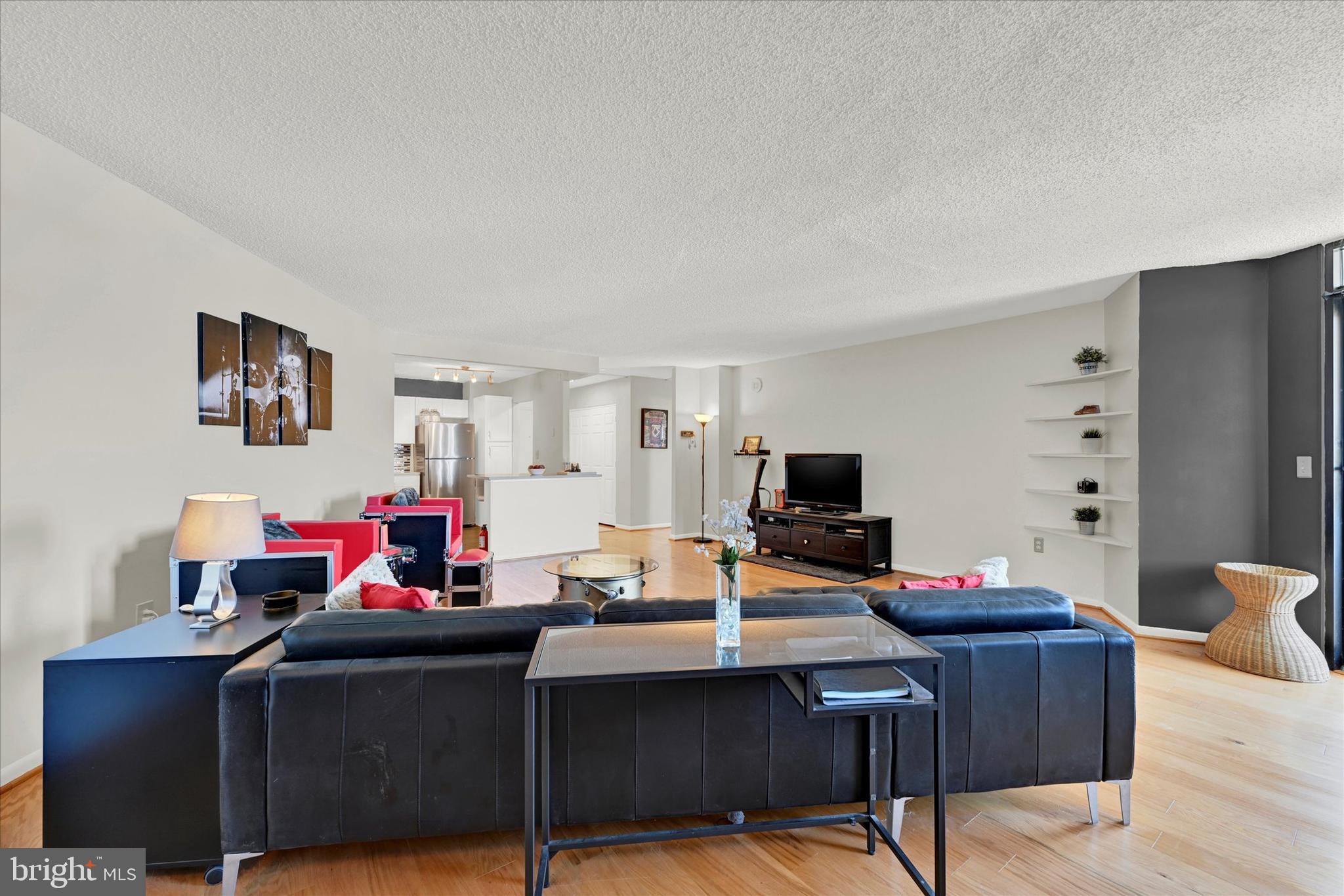 THE RIDGELY - Residential