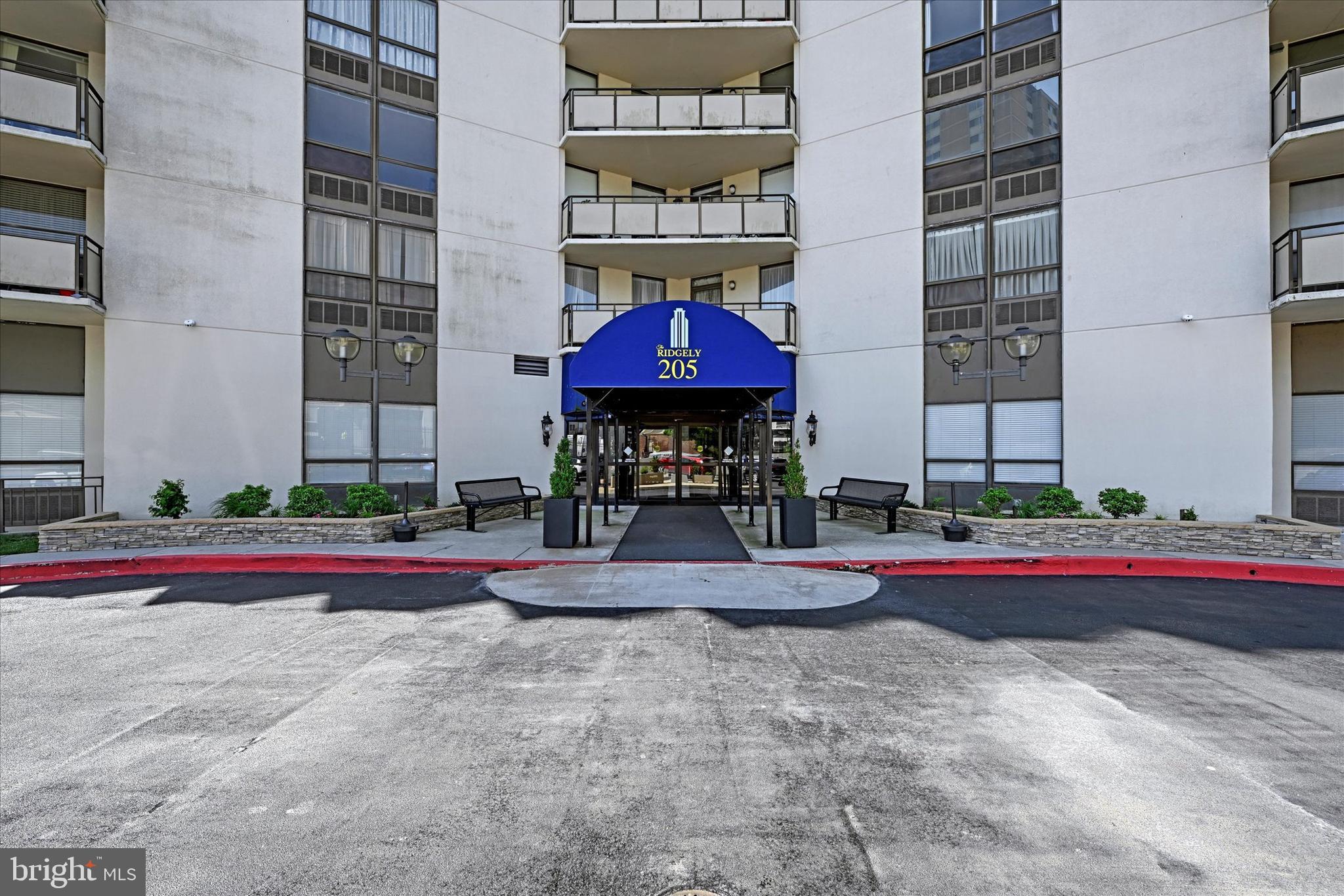 THE RIDGELY - Residential