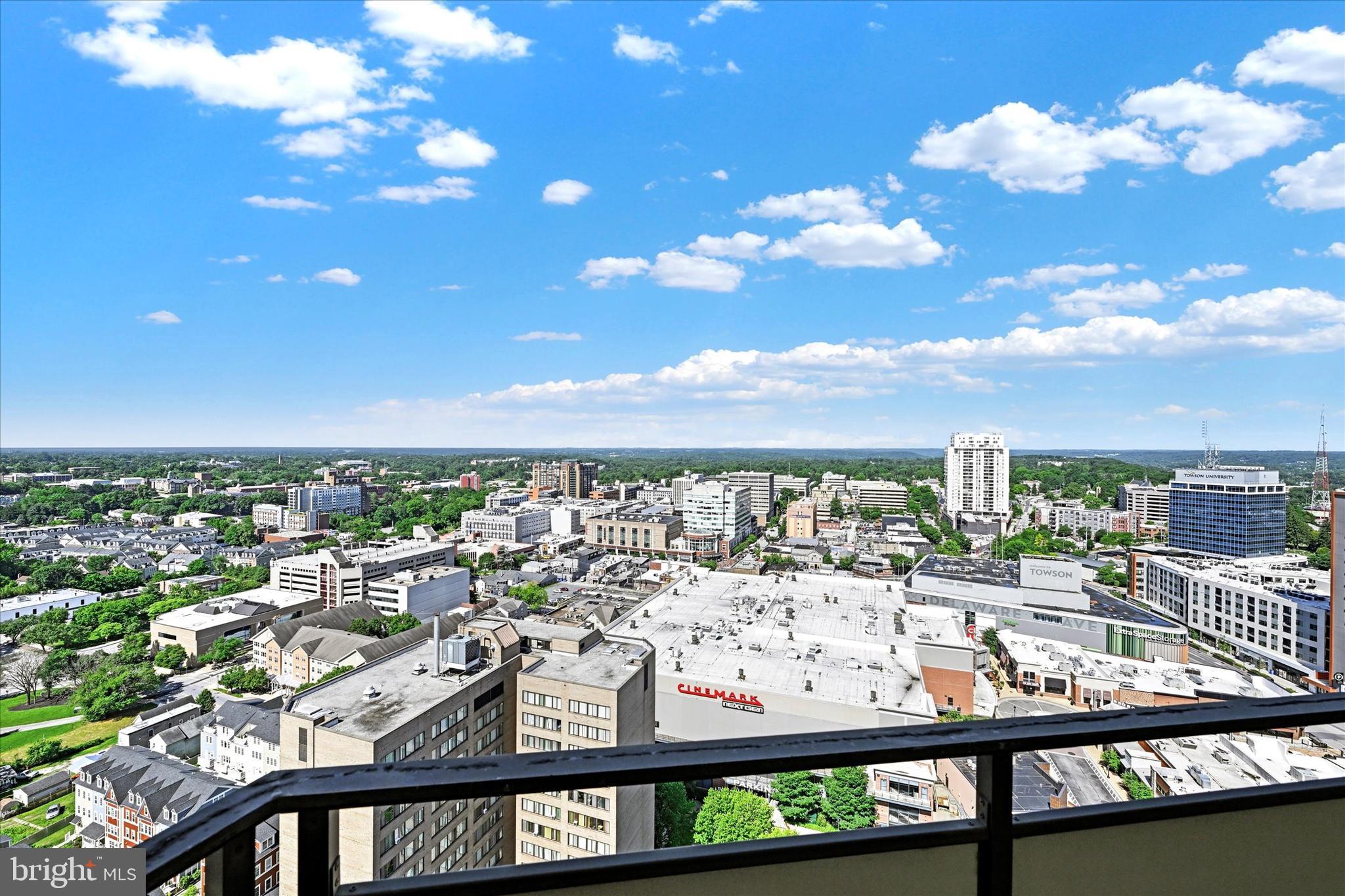 THE RIDGELY - Residential