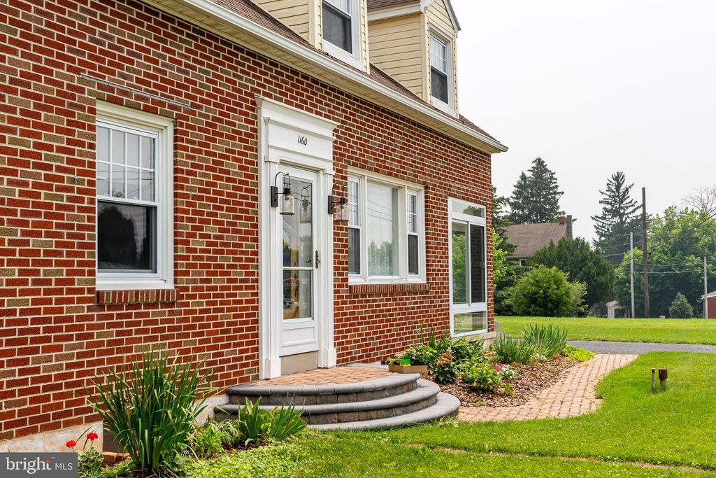 Photo of 1160 READING RD, NARVON, PA 17555 (MLS # PALA2037284)