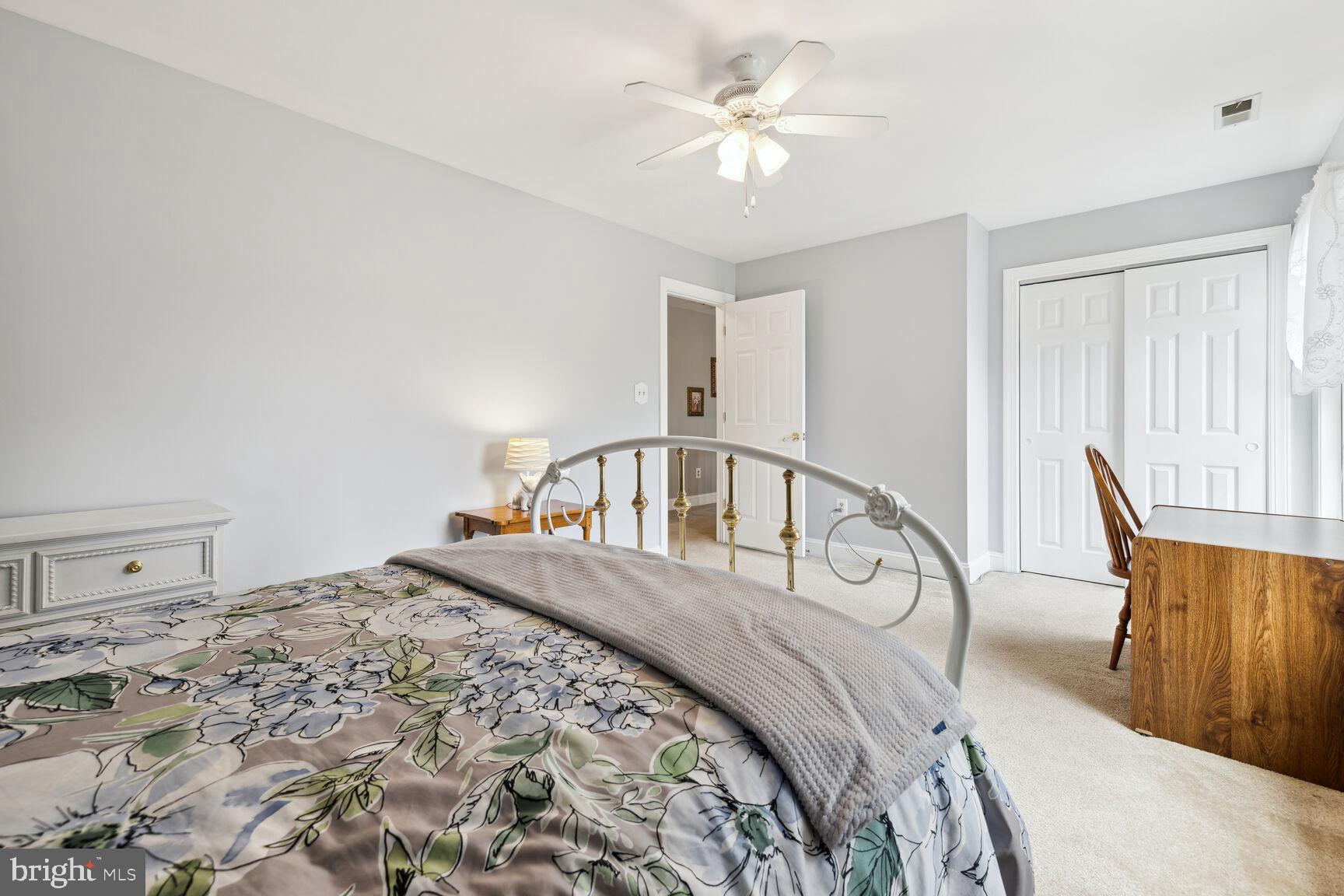 MANOR FIELDS - Residential