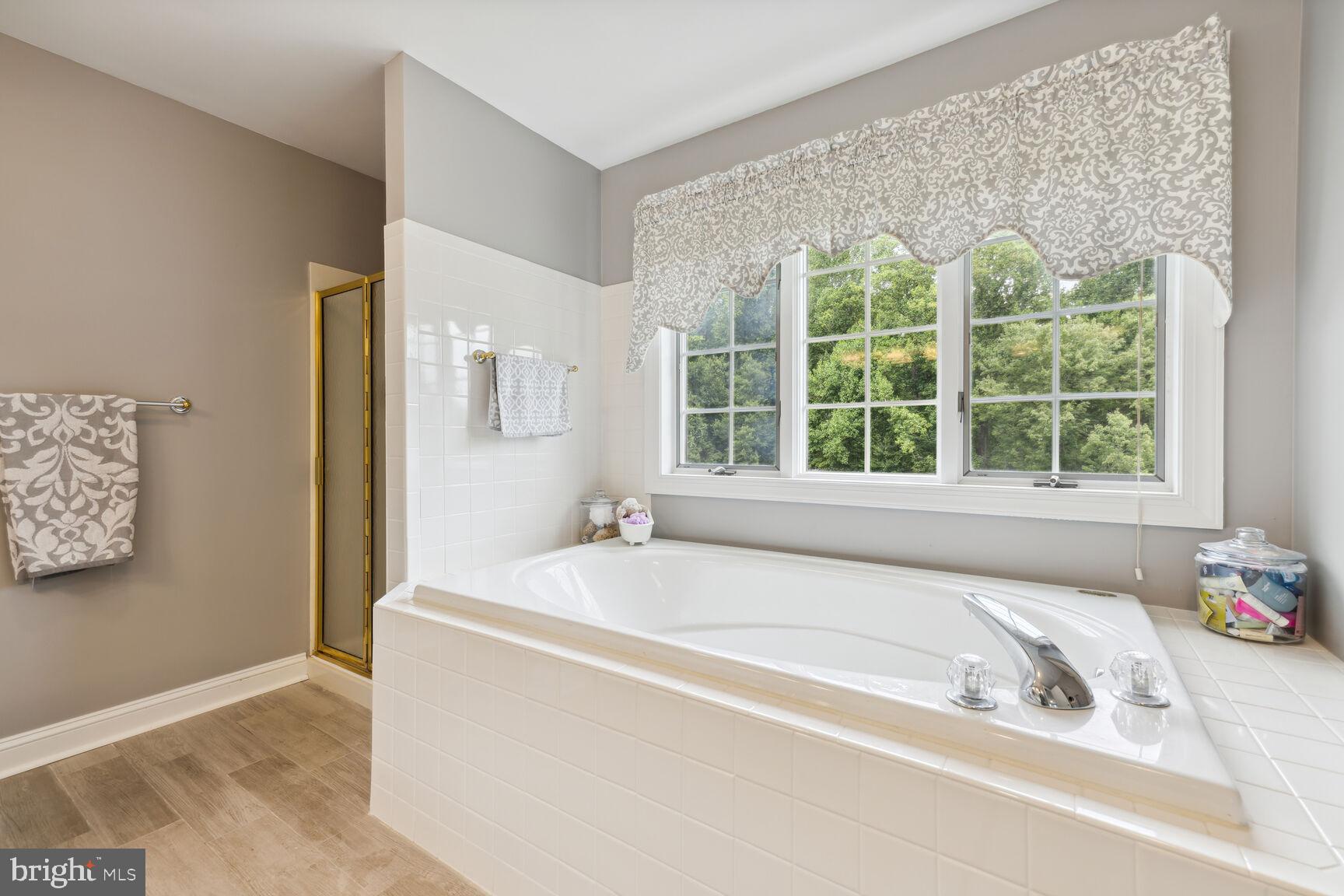 MANOR FIELDS - Residential