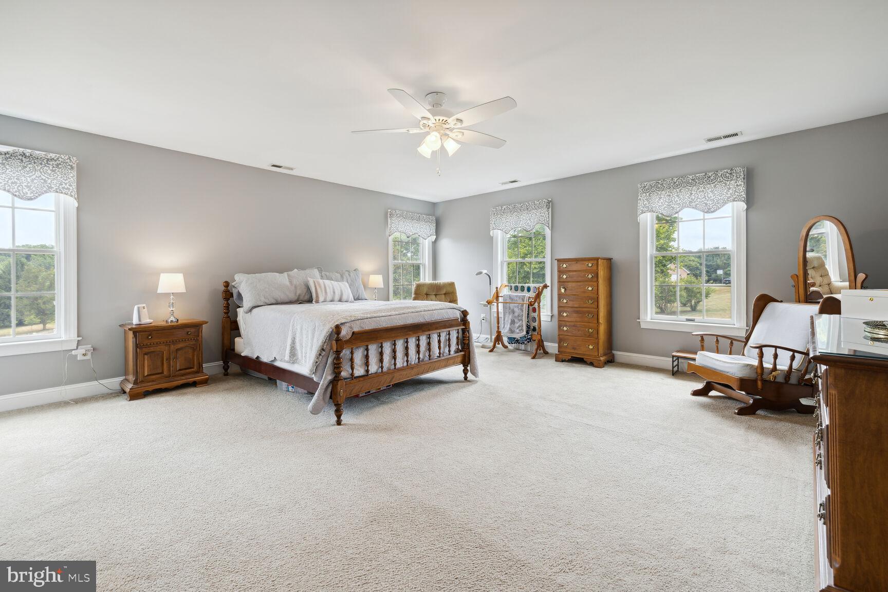 MANOR FIELDS - Residential