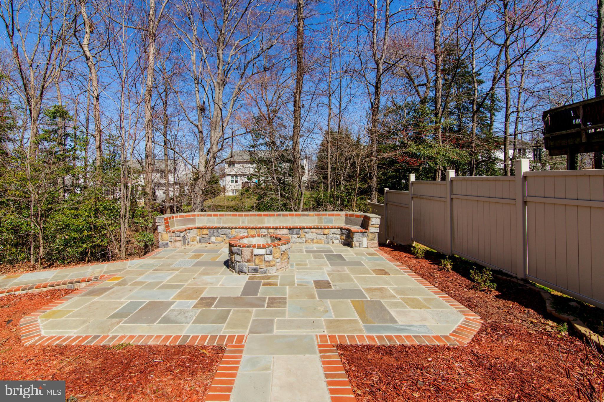 WILLOW PARK - Residential