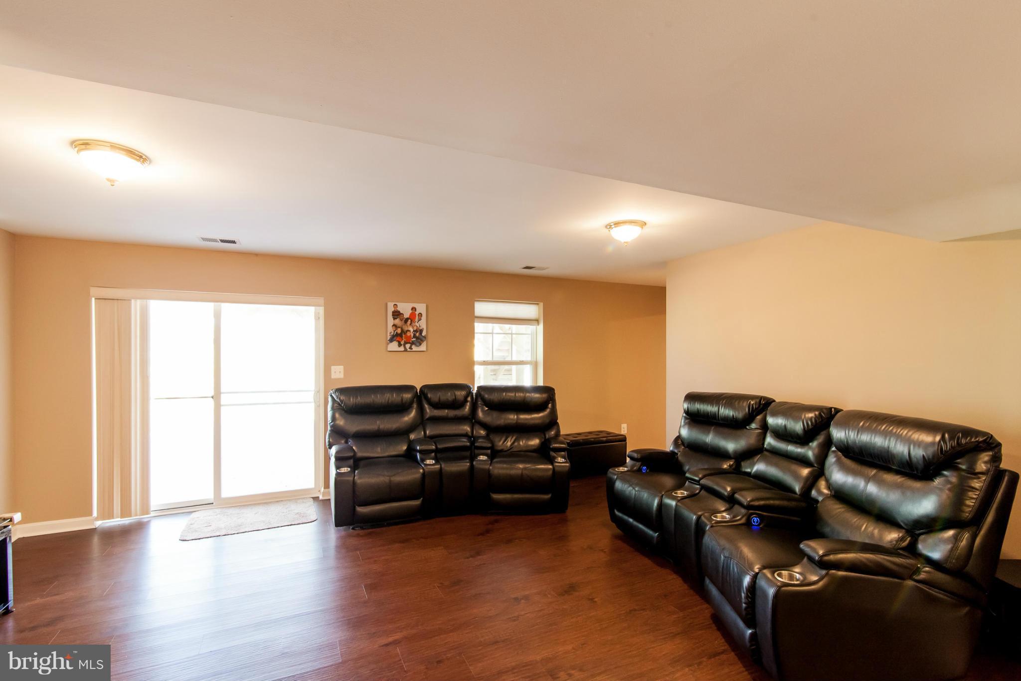 WILLOW PARK - Residential