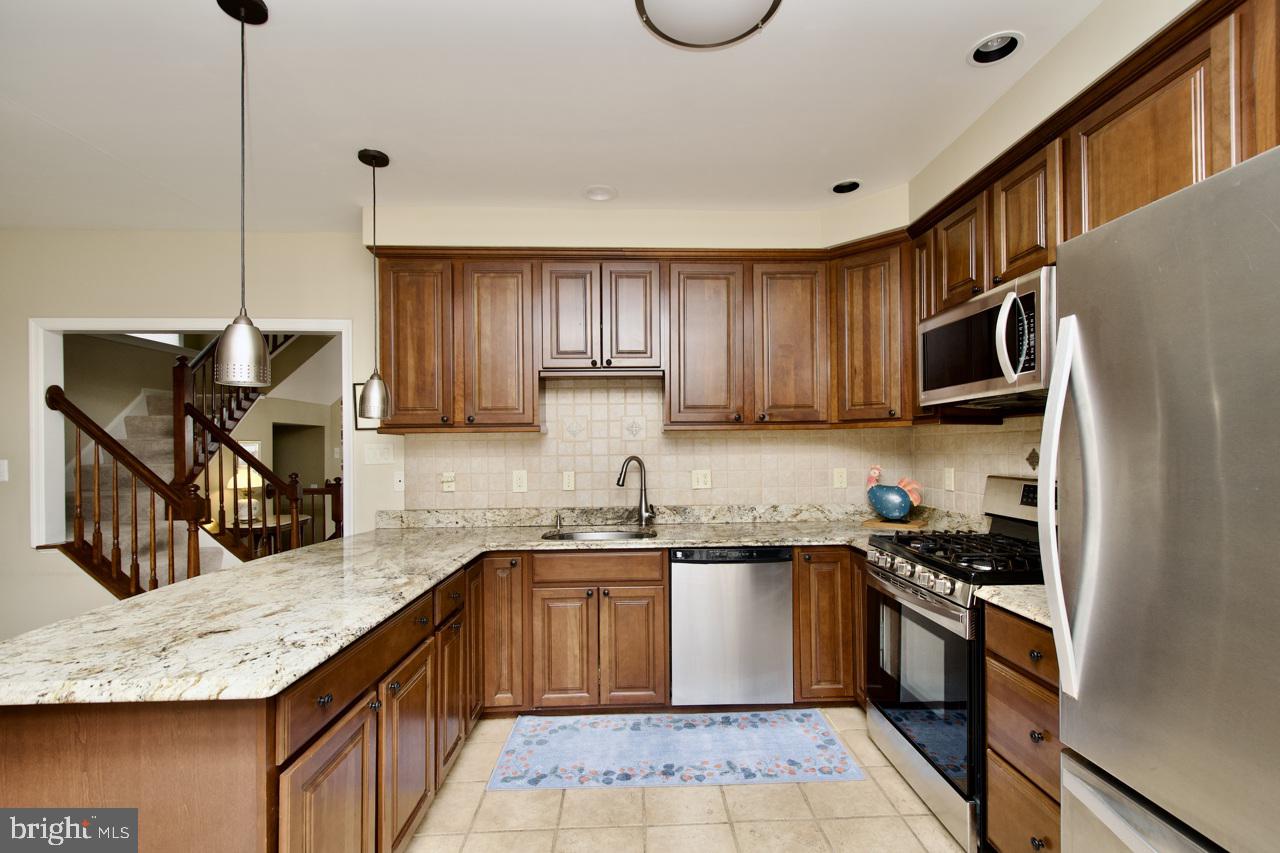 KINGSTOWNE - Residential