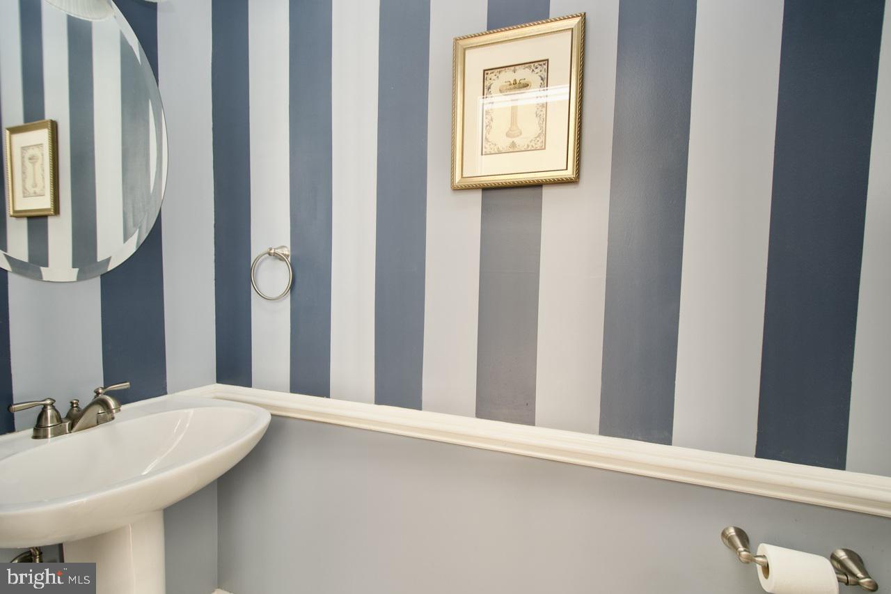 KINGSTOWNE - Residential