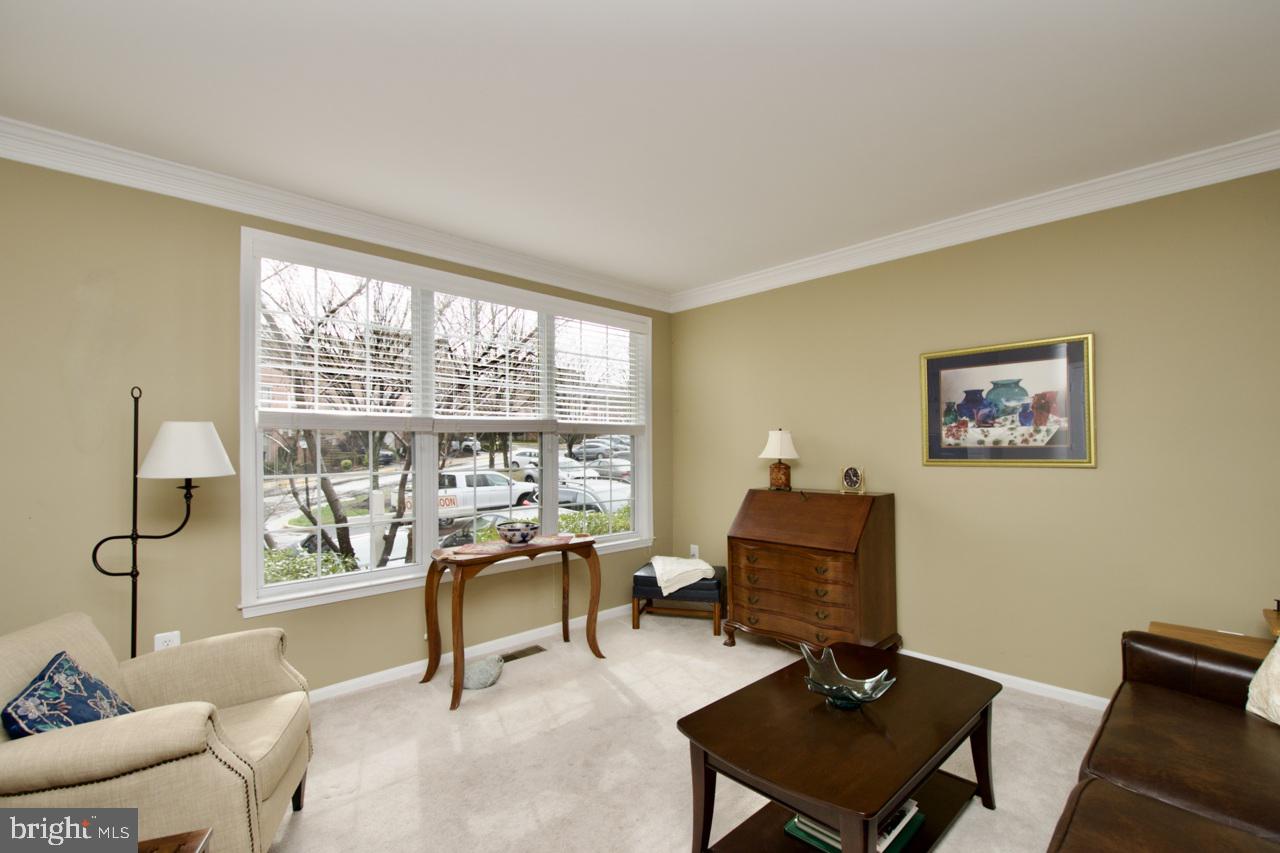 KINGSTOWNE - Residential