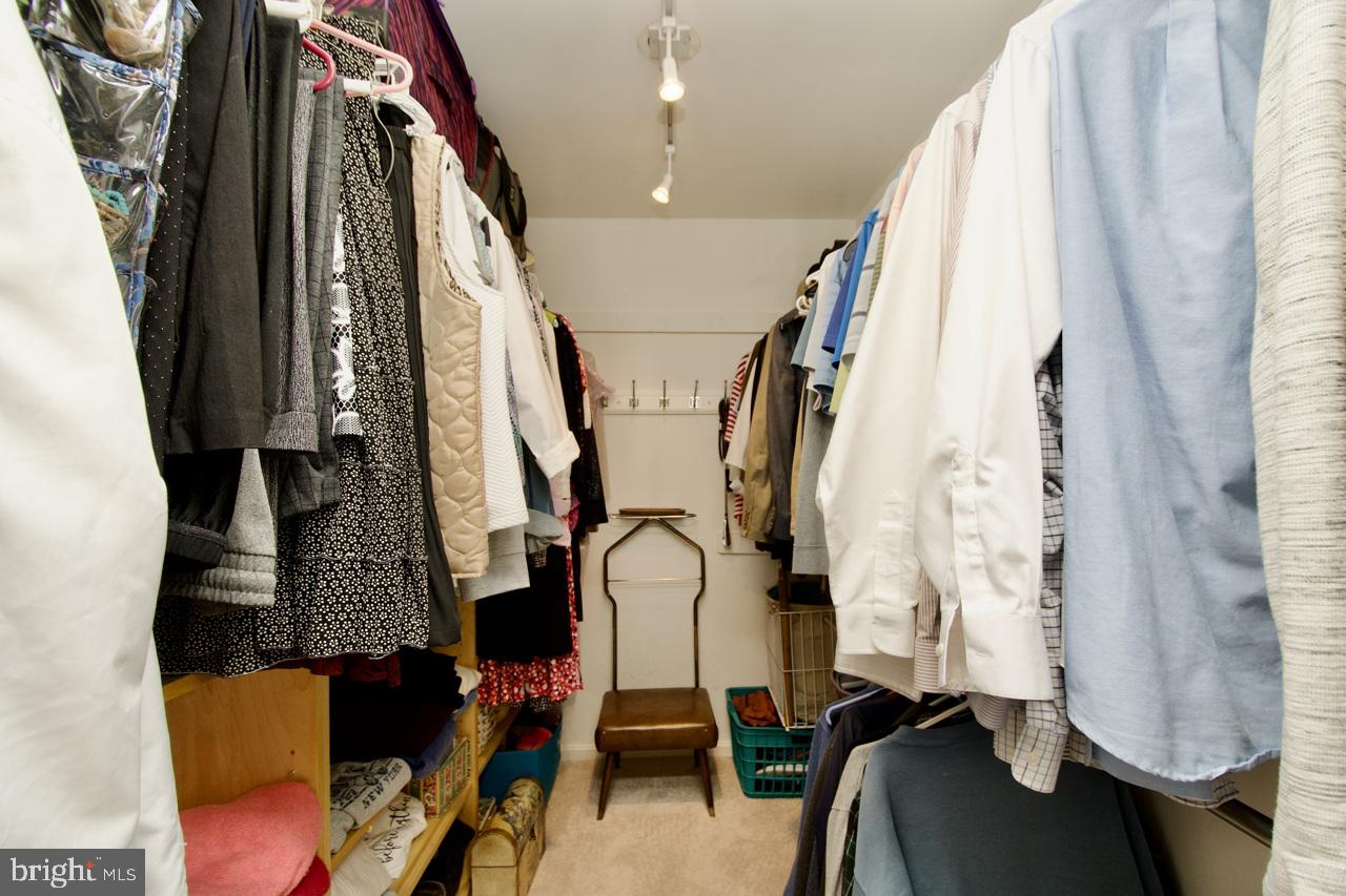 KINGSTOWNE - Residential