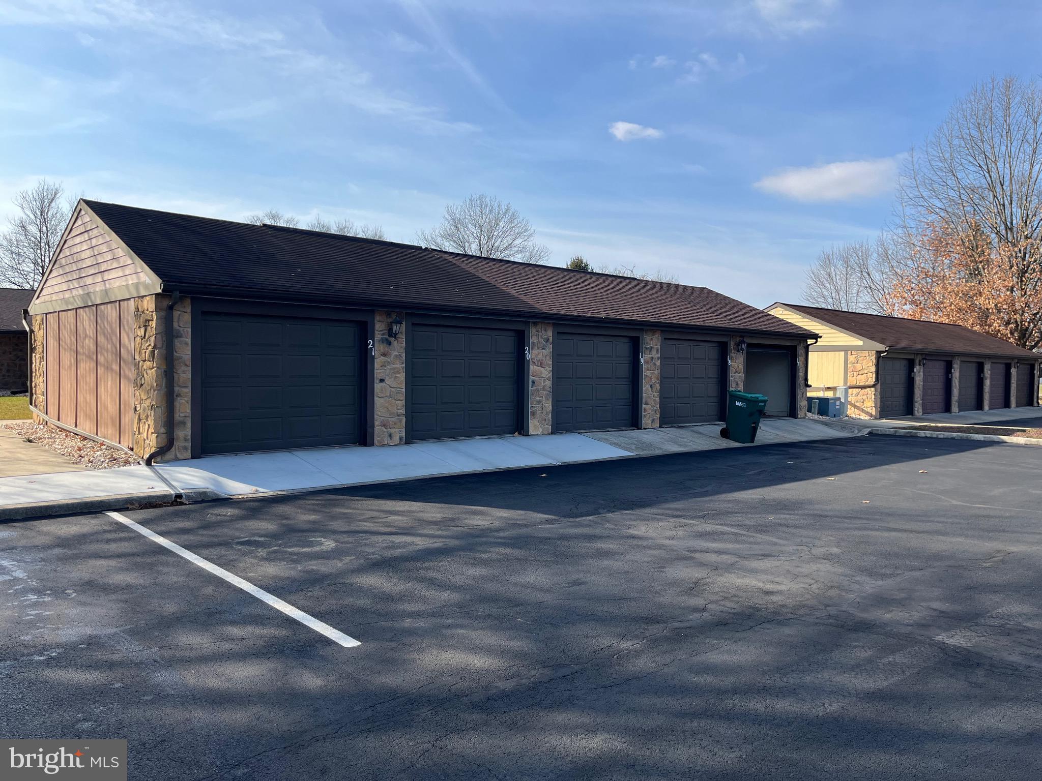 THE VILLAS - Residential