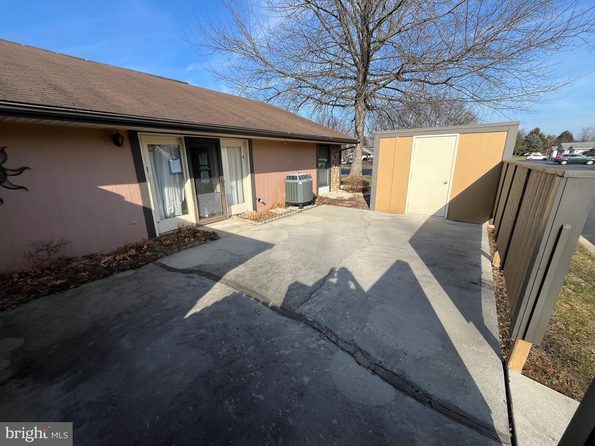 THE VILLAS - Residential