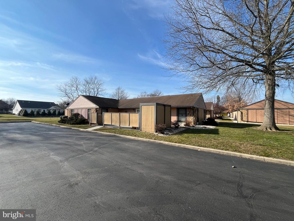 Photo of 21 Abbey Ct, CARLISLE, PA 17015 (MLS # PACB2051030)