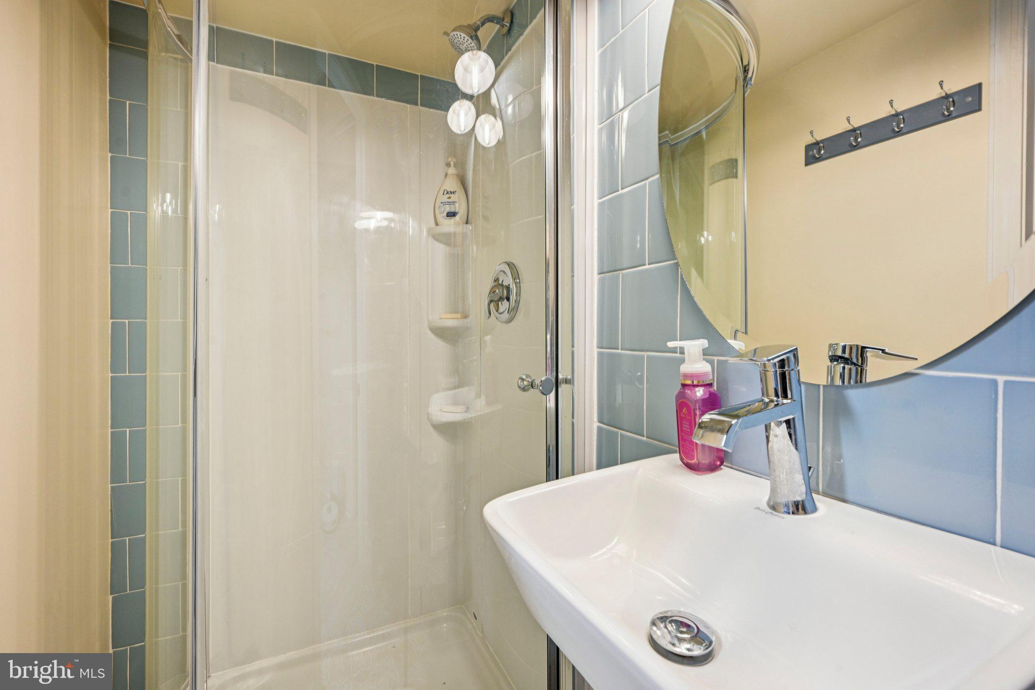 WILDMAN ARMS - Residential