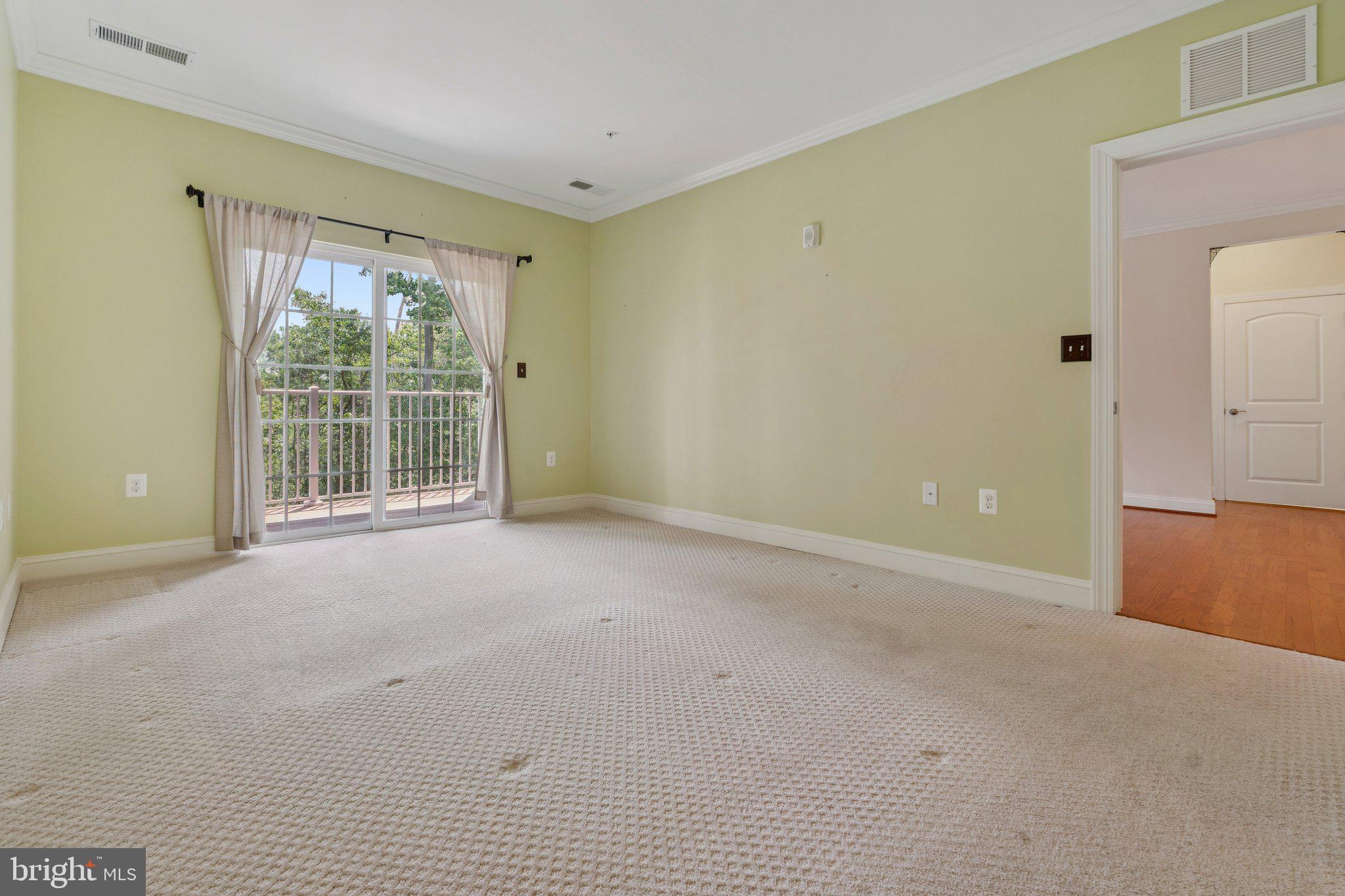 MACPHAIL WOODS - Residential