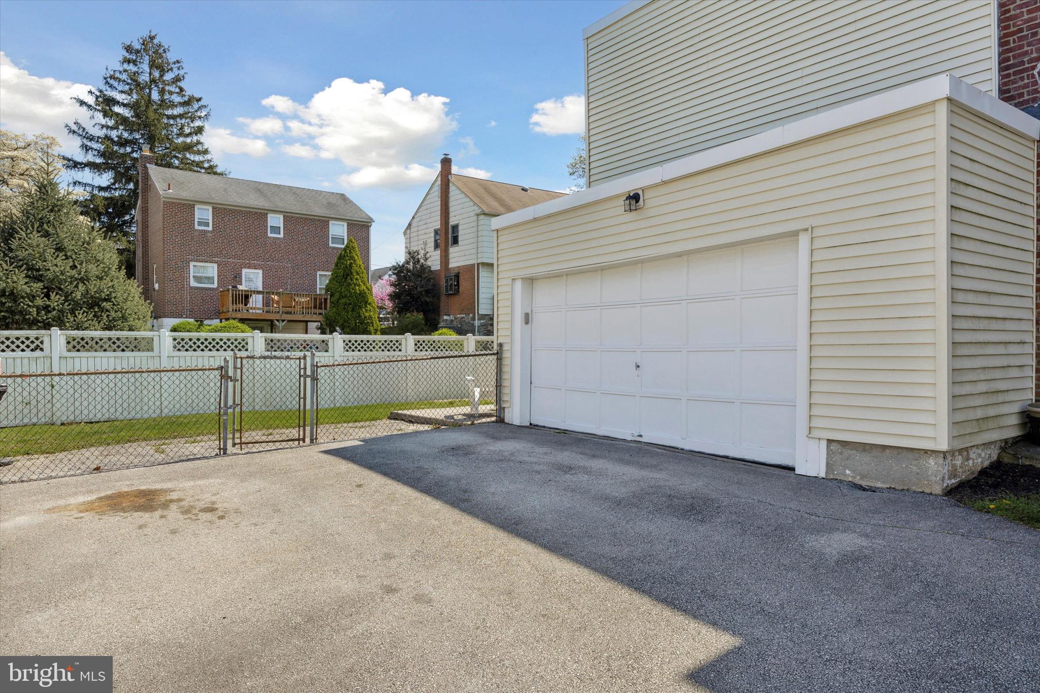 HAVERTOWN - Residential