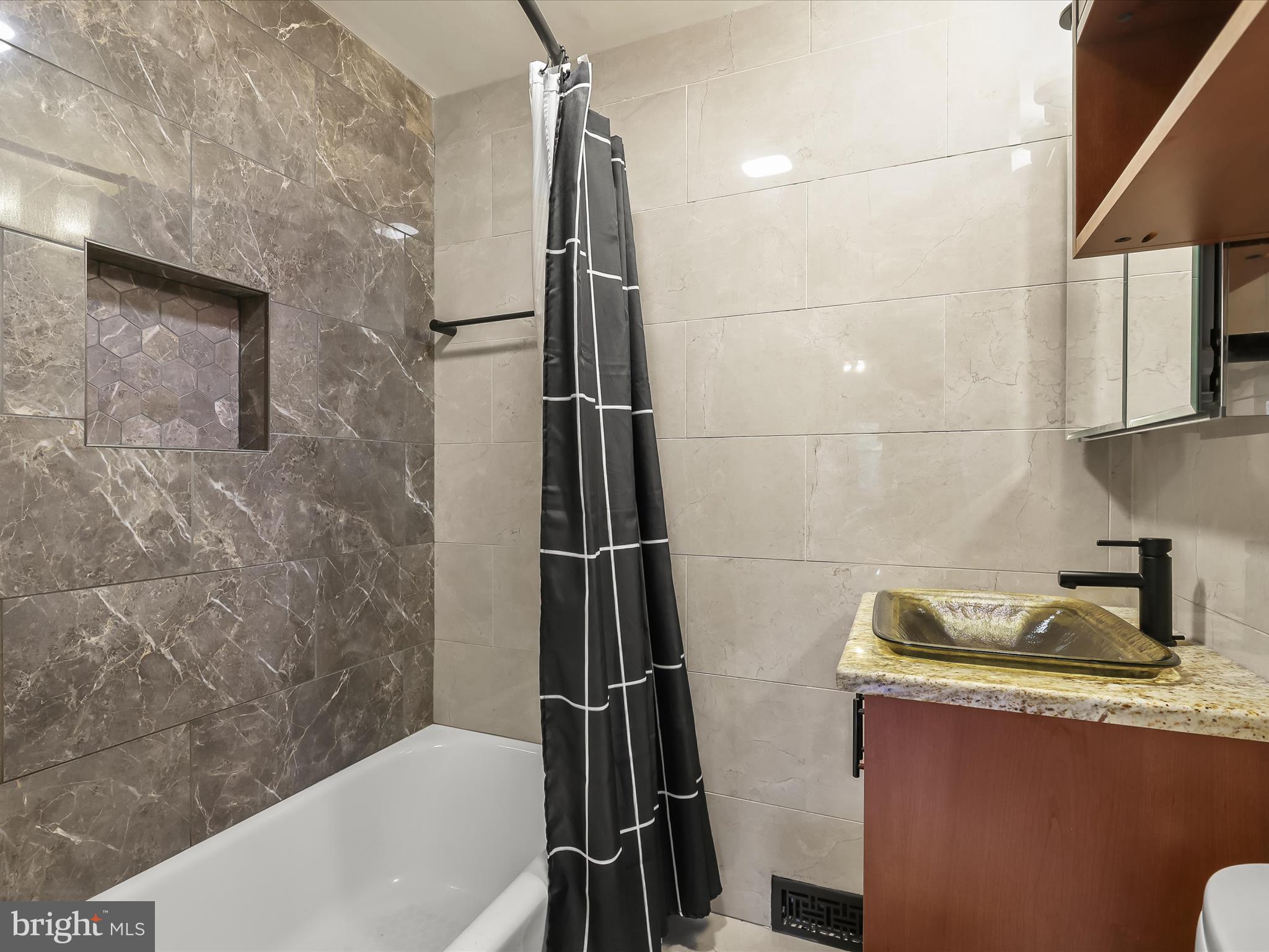 GREENSPRING VALLEY - Residential