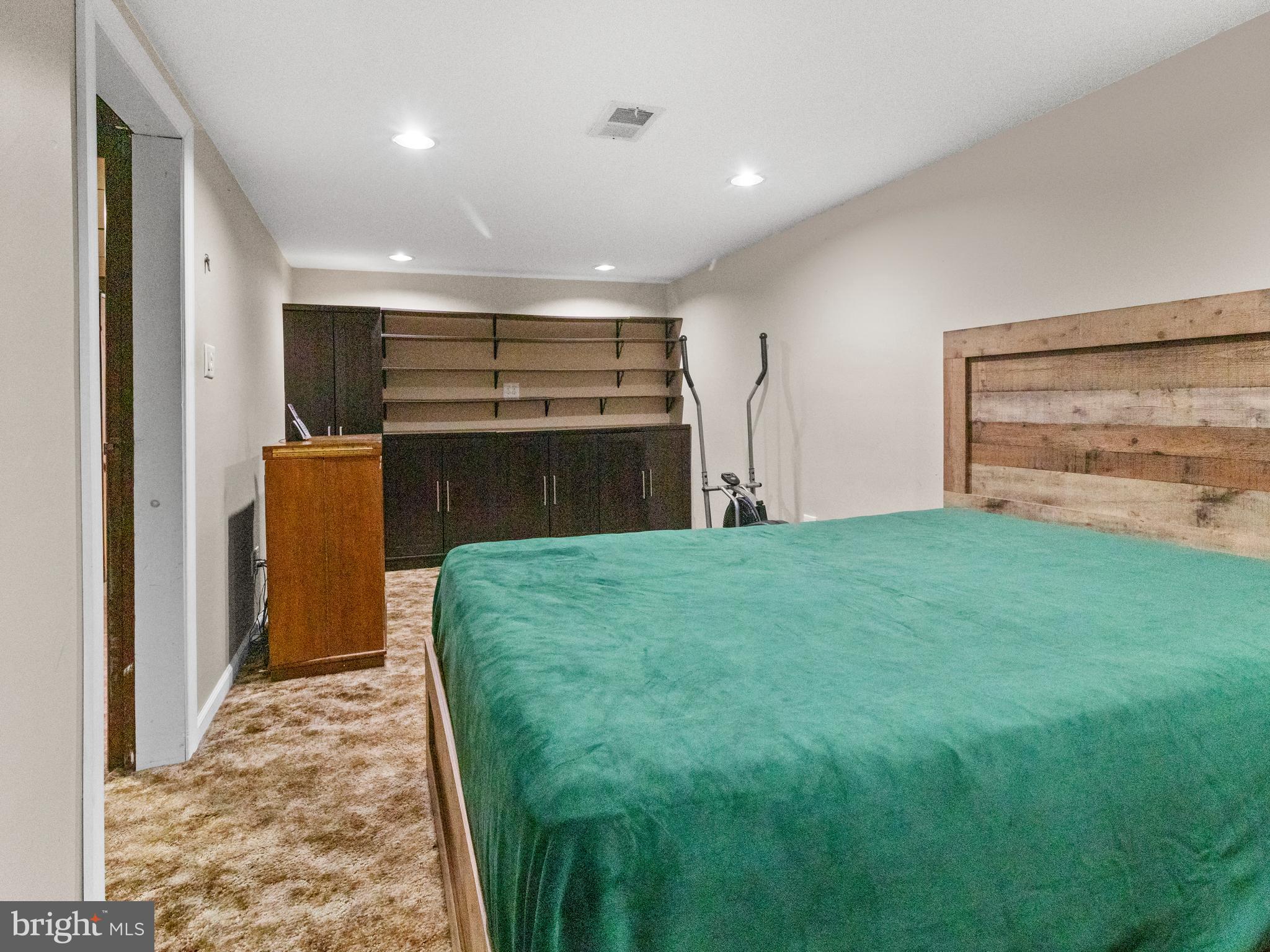 MILLBROOK - Residential