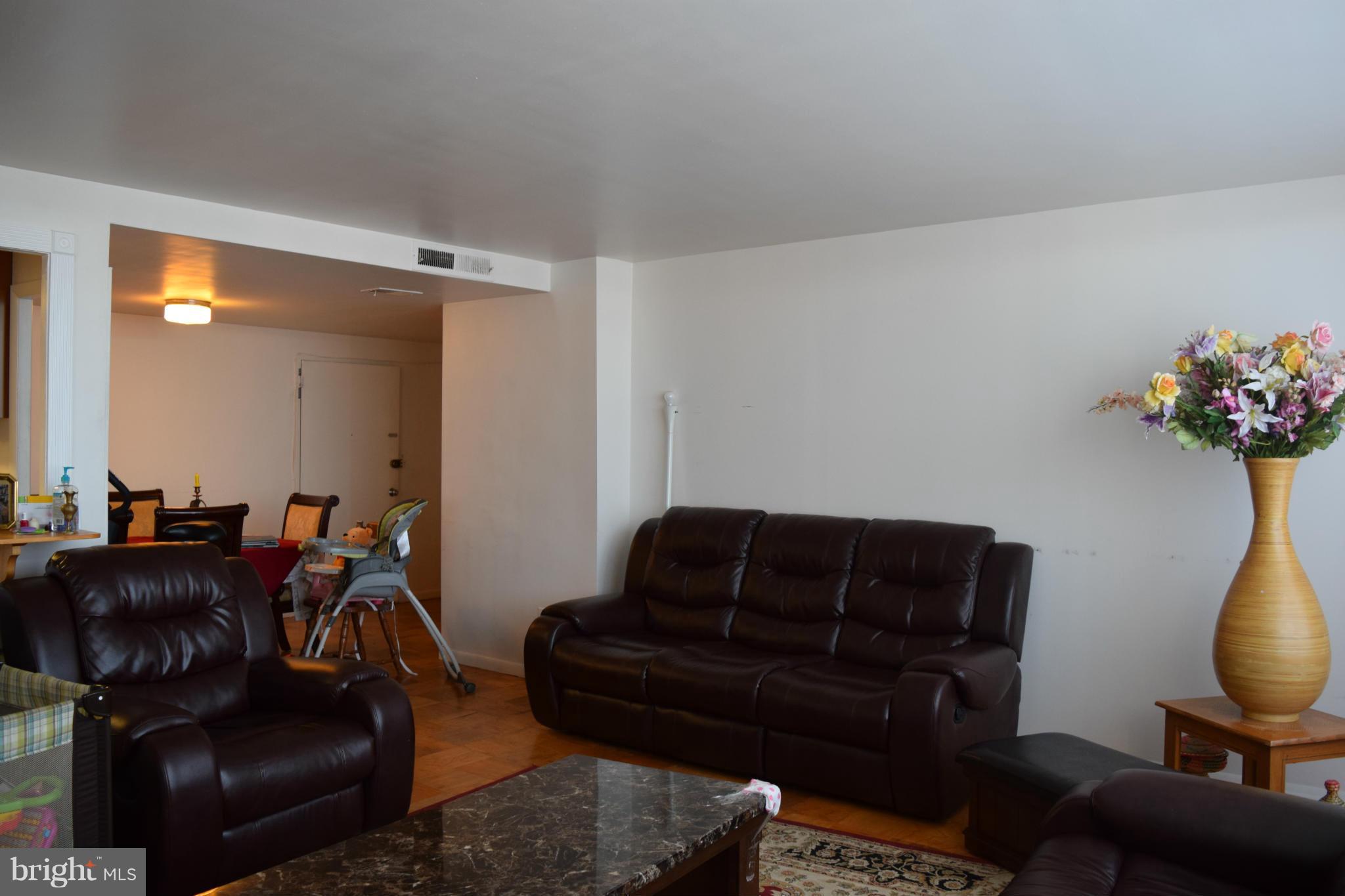 FORTY SIX HUNDRED - Residential