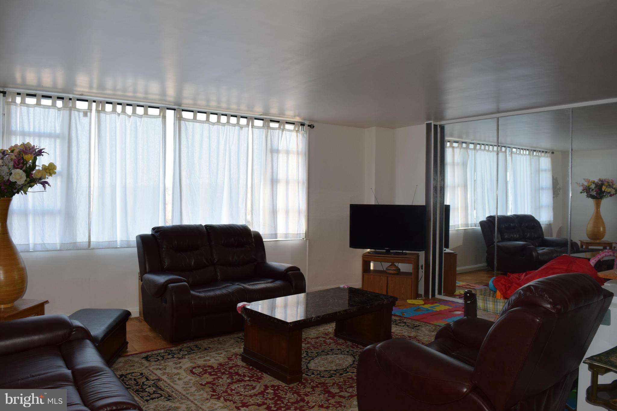 FORTY SIX HUNDRED - Residential