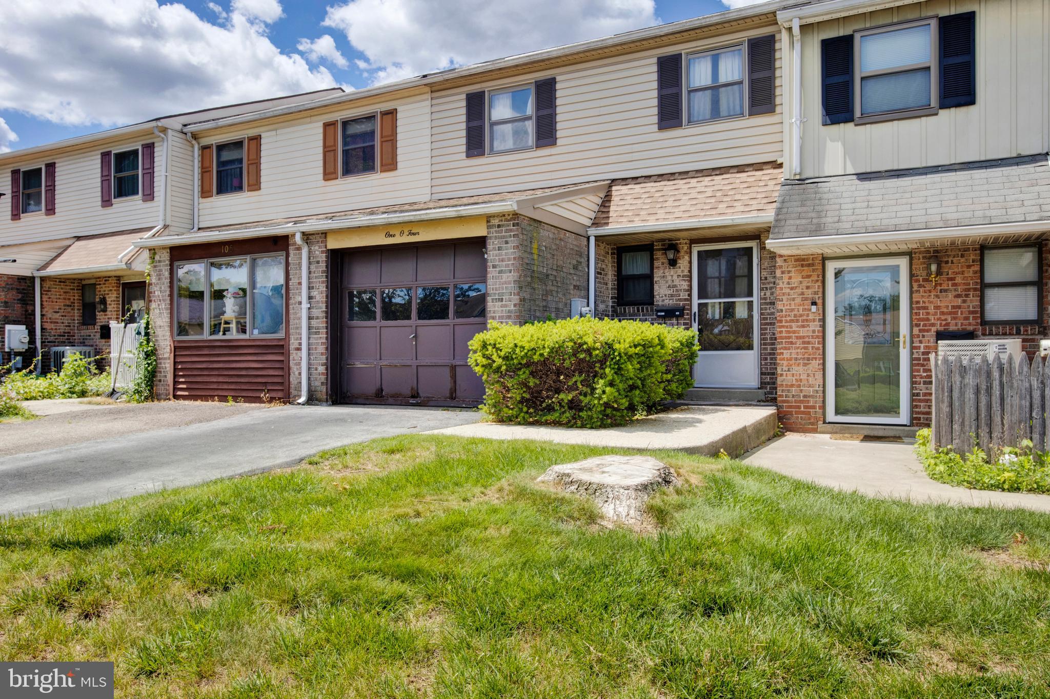 ORCHARD COURTS - Residential