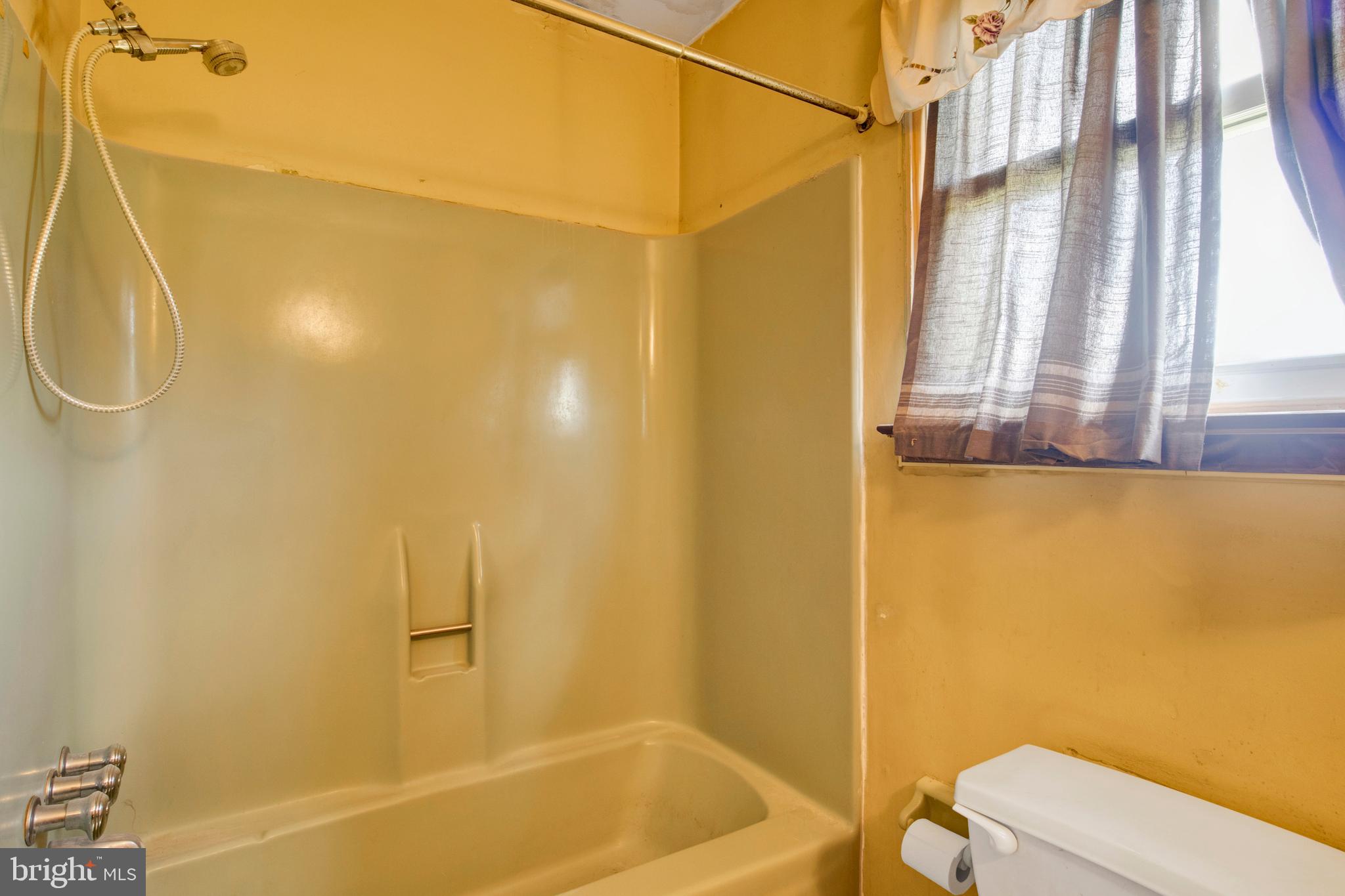 ORCHARD COURTS - Residential