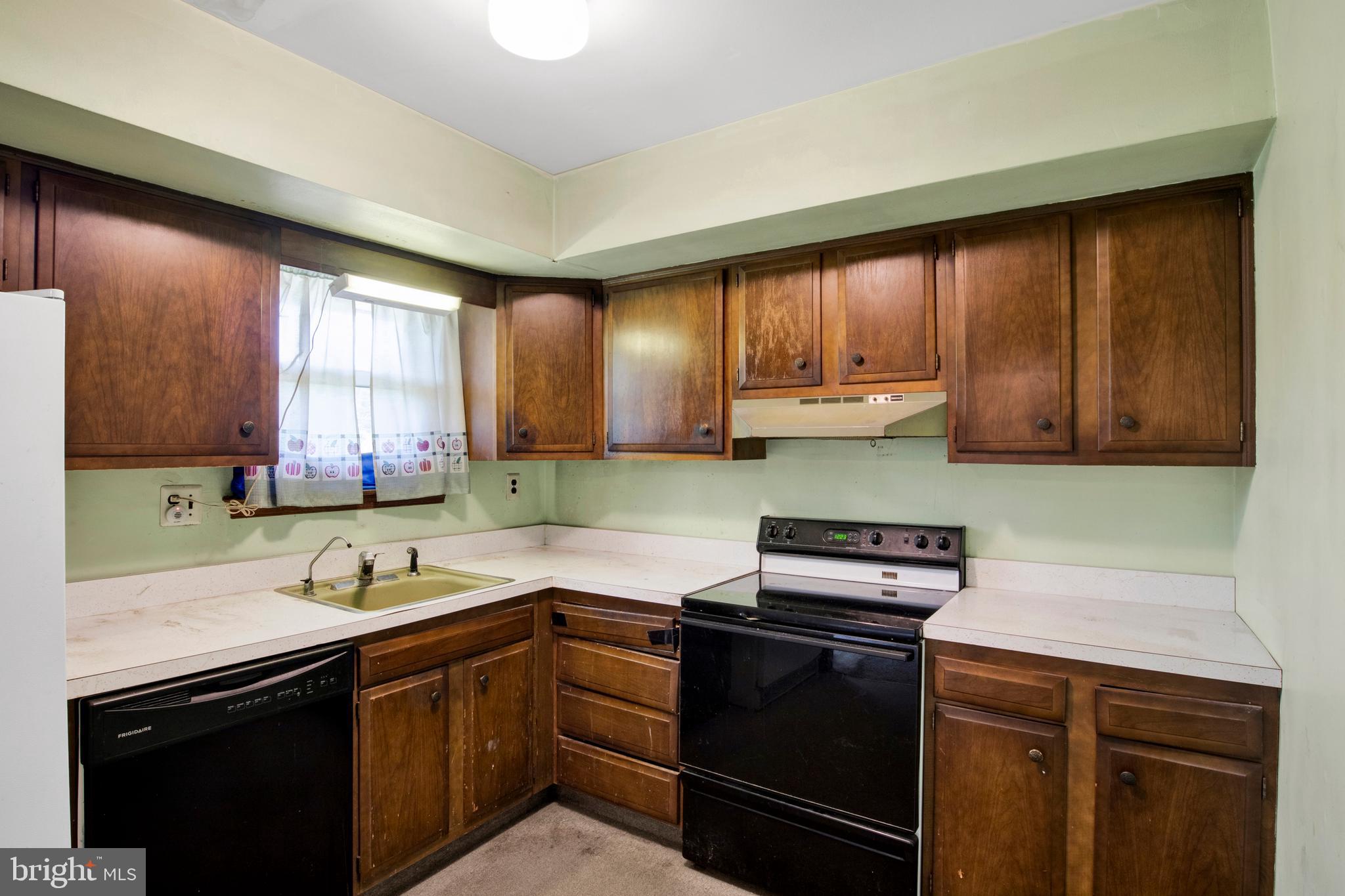 ORCHARD COURTS - Residential