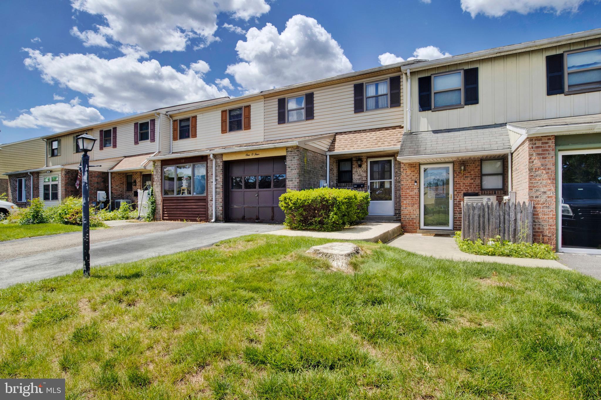 ORCHARD COURTS - Residential