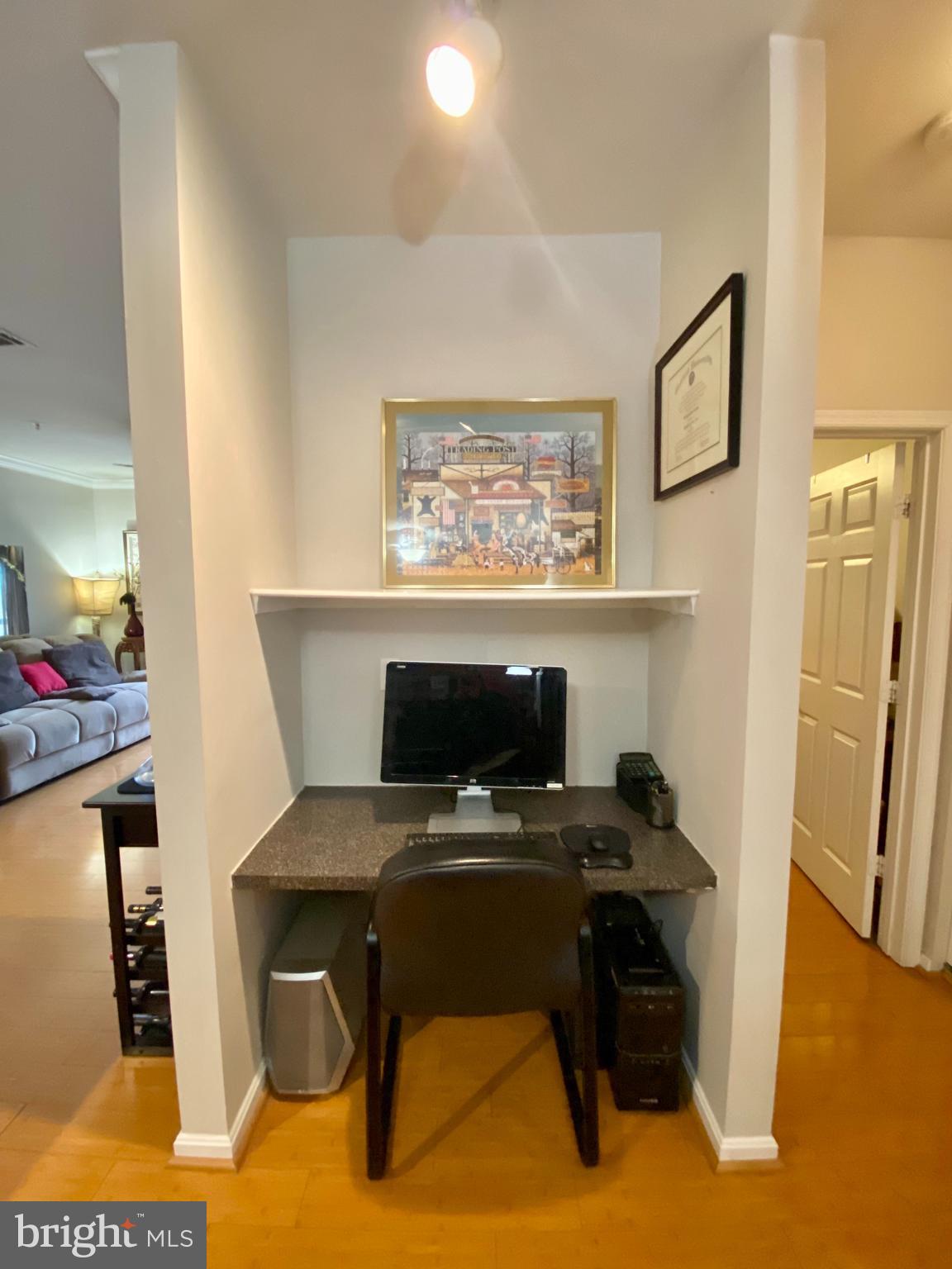 FAIRFAX RIDGE CONDOS - Residential Lease