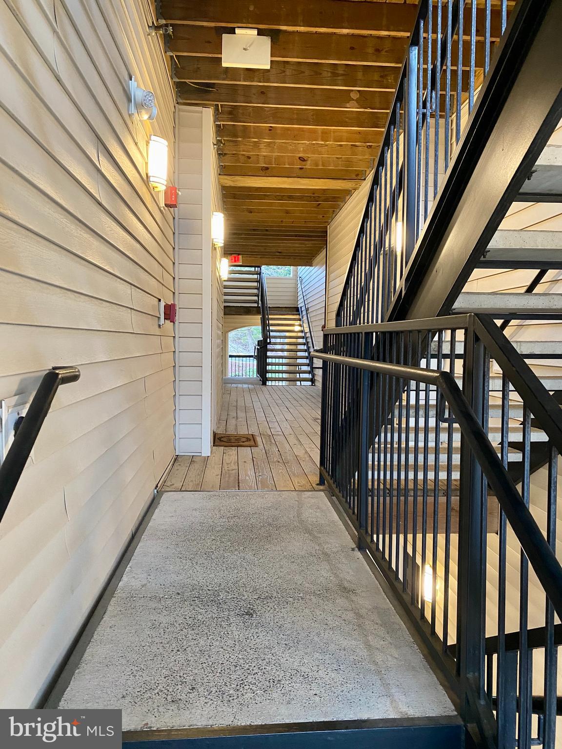 FAIRFAX RIDGE CONDOS - Residential Lease