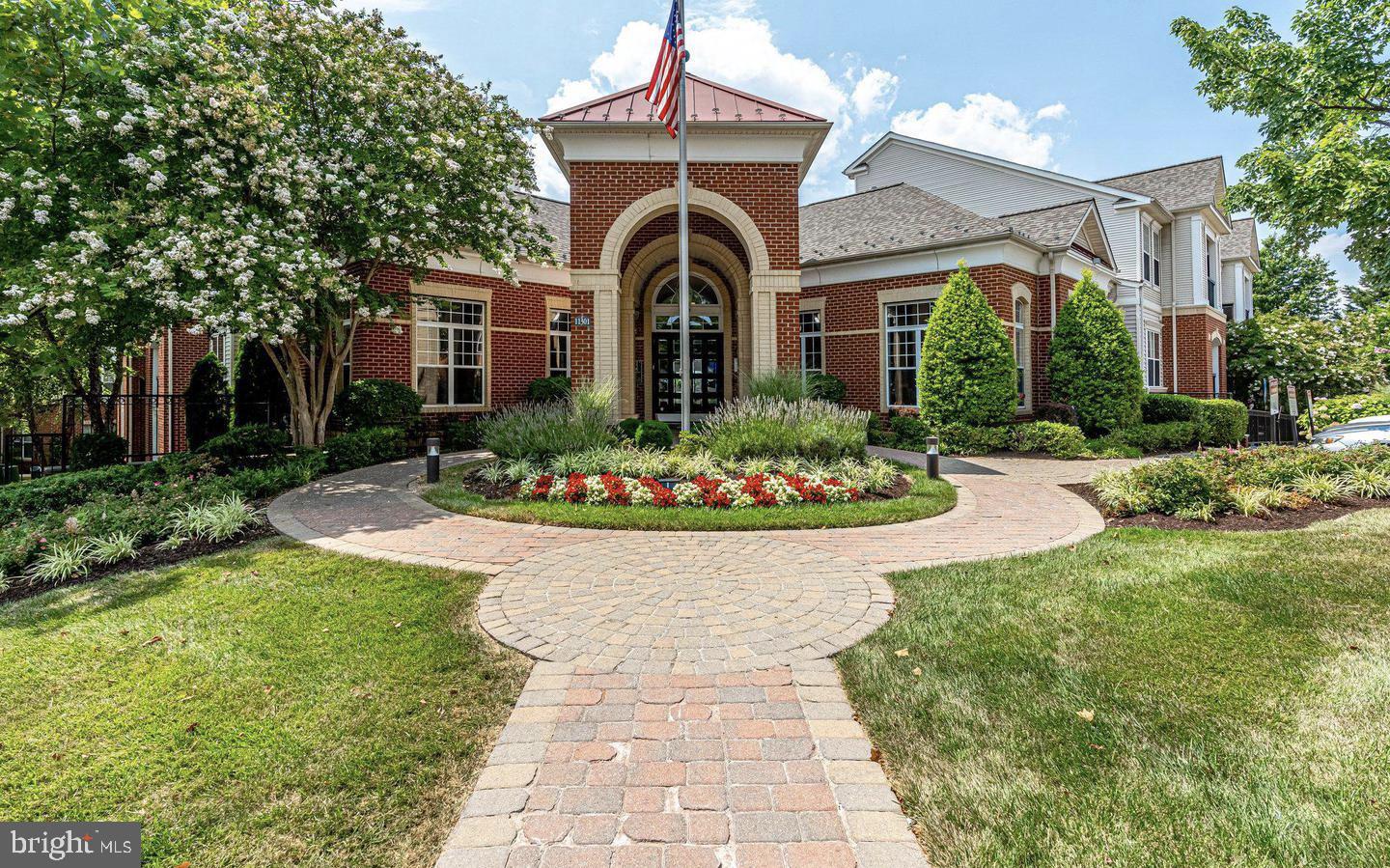 FAIRFAX RIDGE CONDOS - Residential Lease