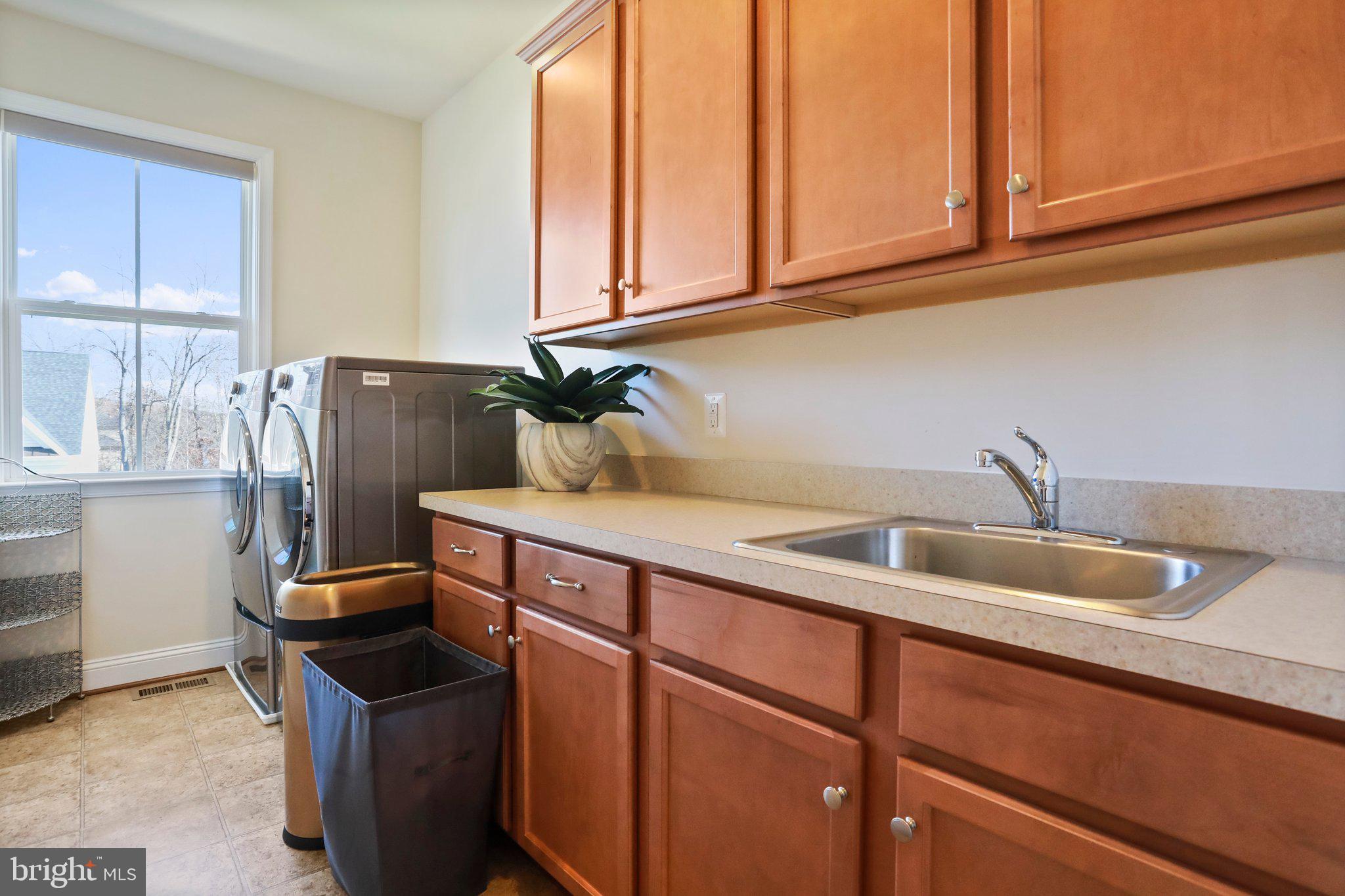 BROOKFIELD ON THE POTOMAC - Residential