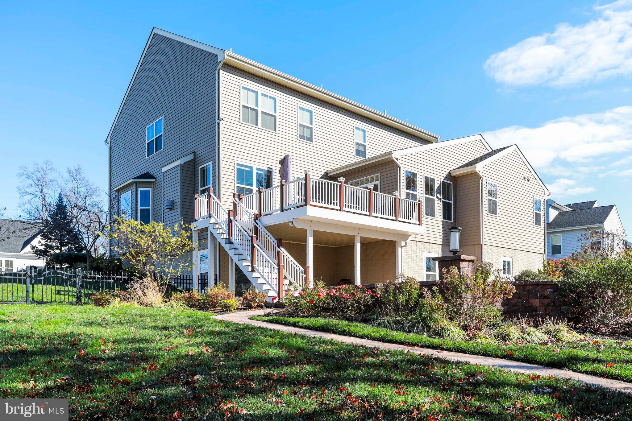 BROOKFIELD ON THE POTOMAC - Residential