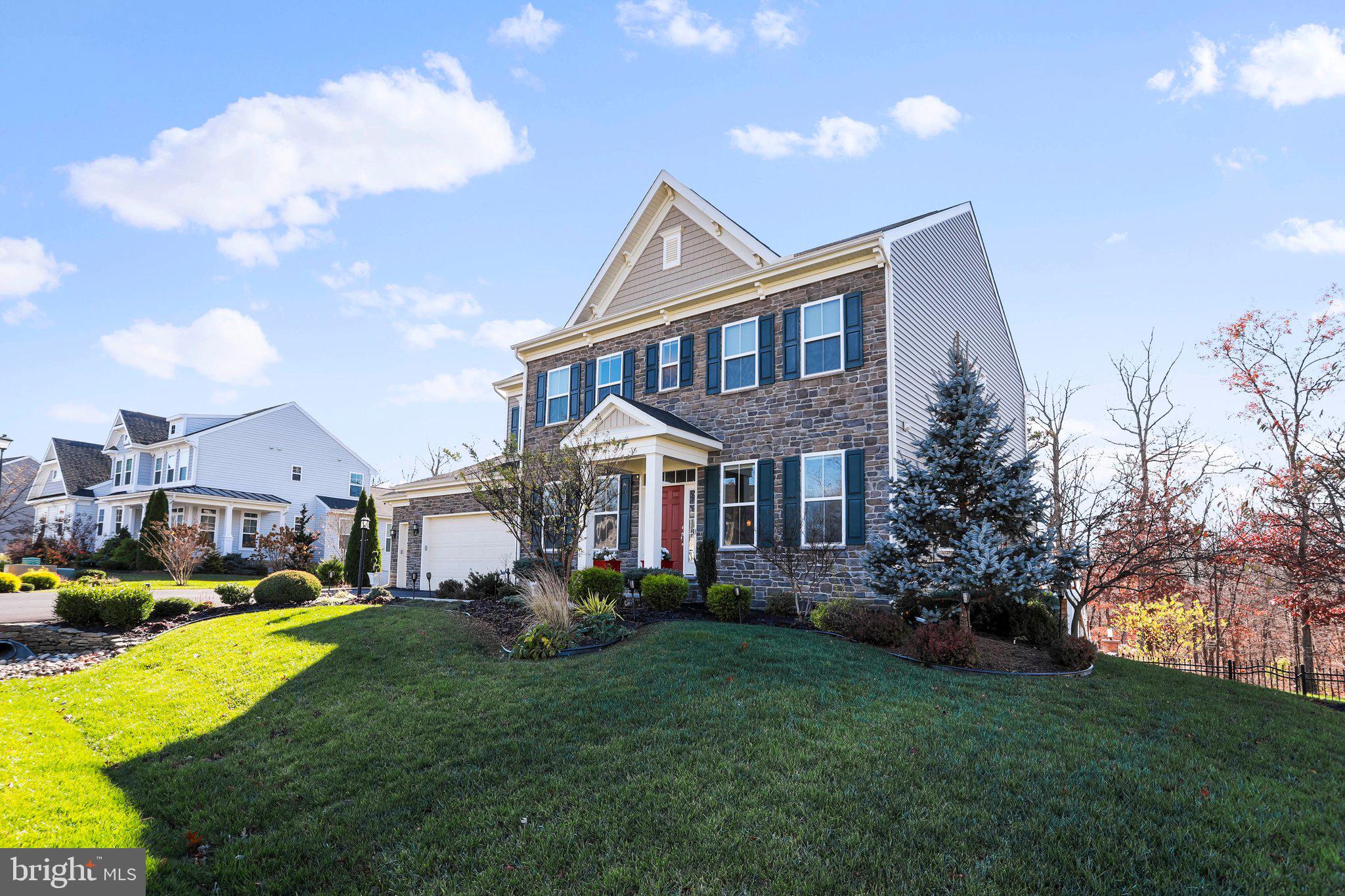 BROOKFIELD ON THE POTOMAC - Residential
