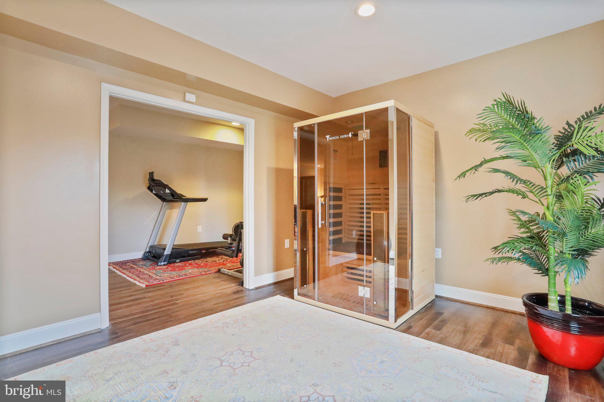 BROOKFIELD ON THE POTOMAC - Residential